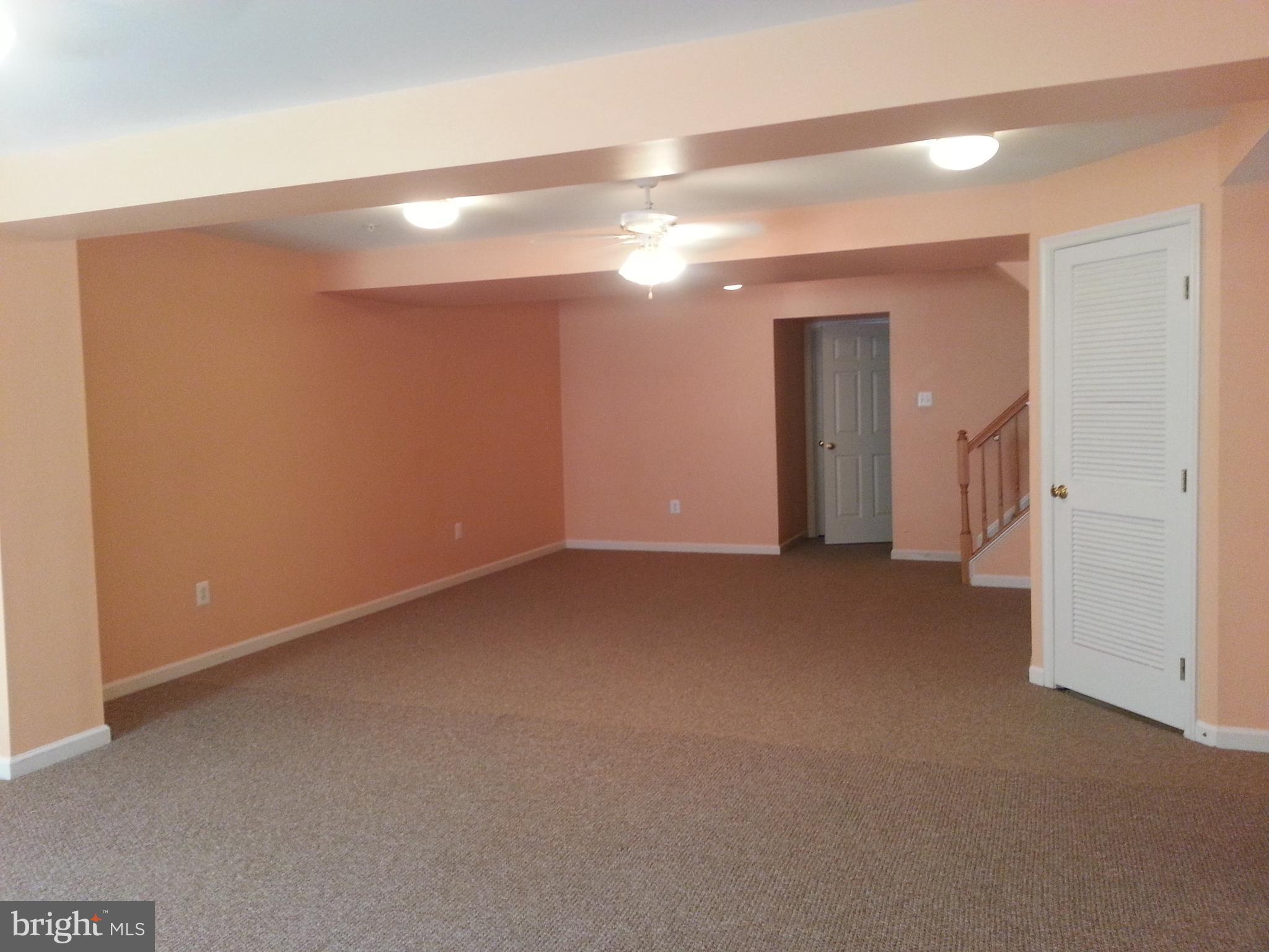 KINGSVIEW RIDGE - Residential Lease