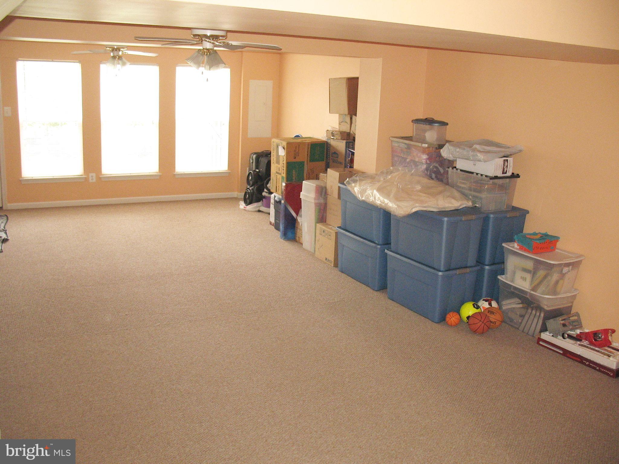 KINGSVIEW RIDGE - Residential Lease