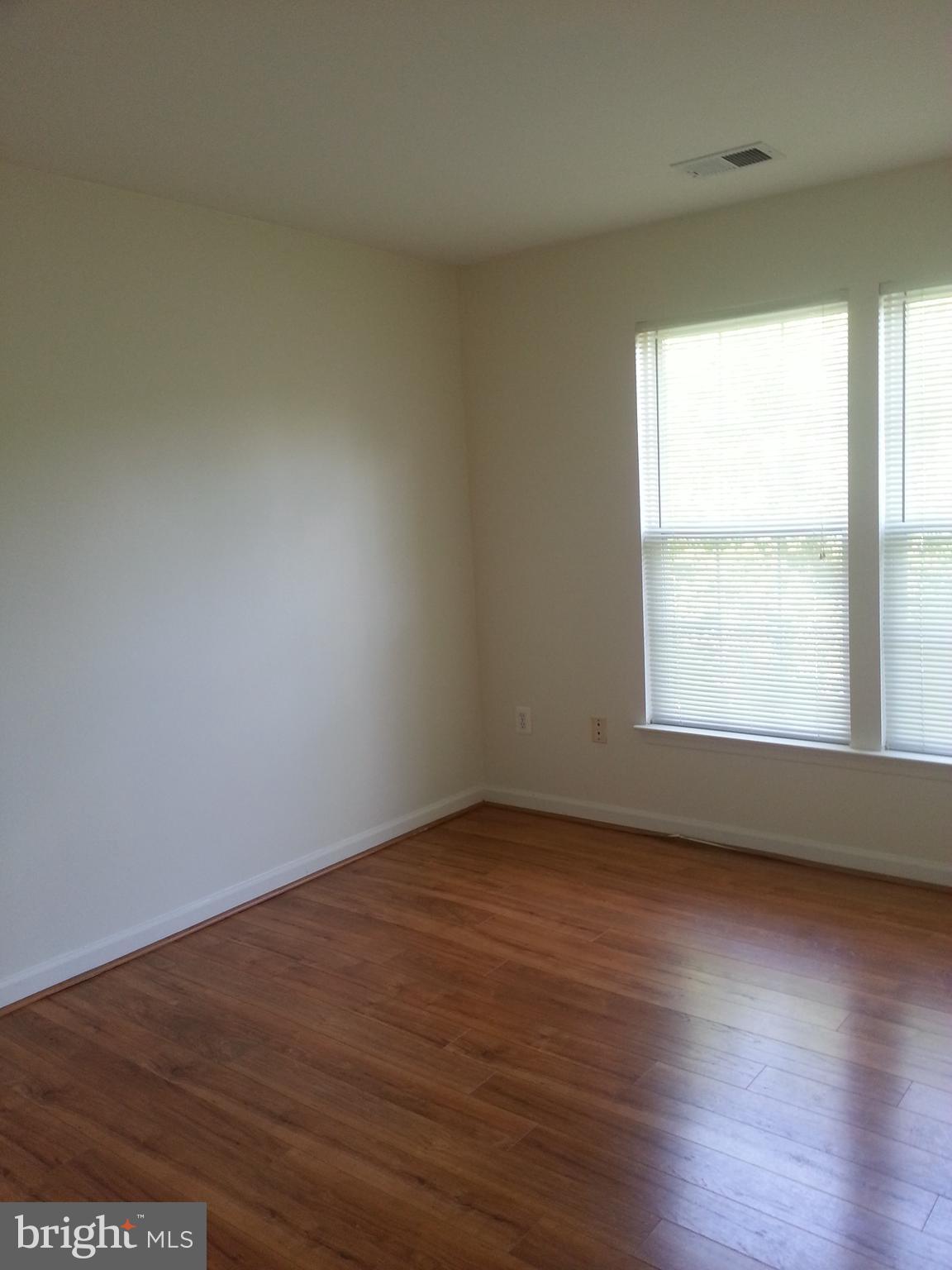 KINGSVIEW RIDGE - Residential Lease