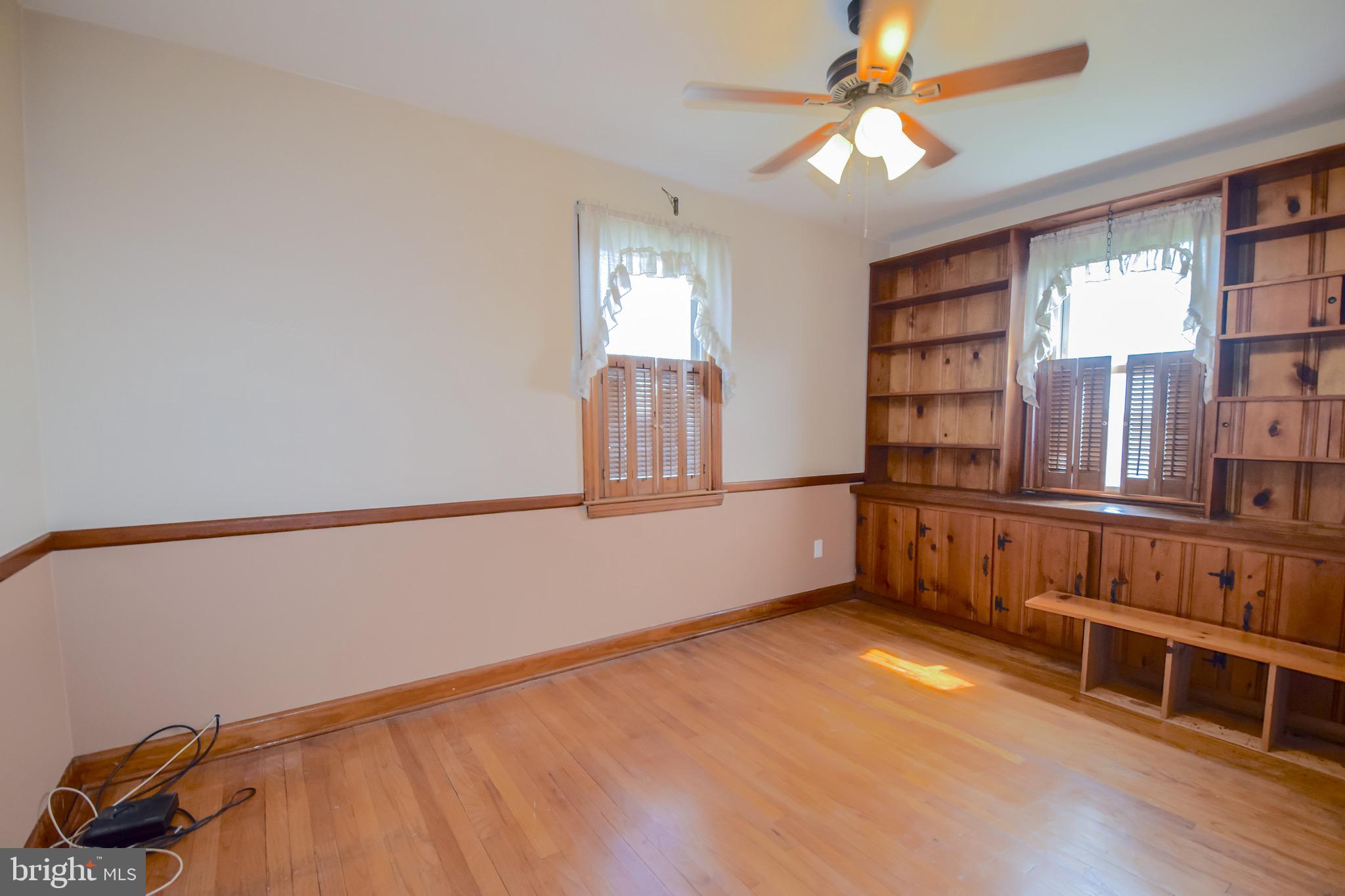 ROSELAND HEIGHTS - Residential Lease