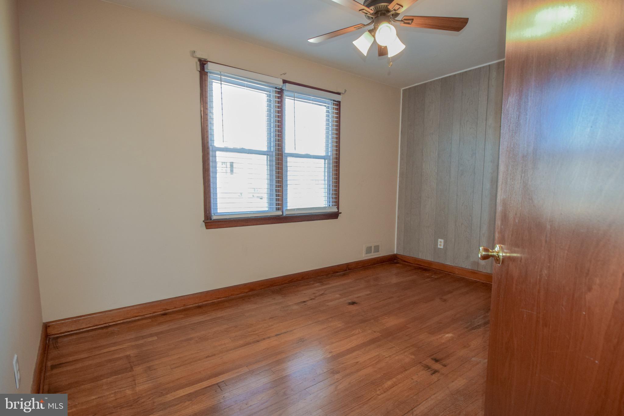 ROSELAND HEIGHTS - Residential Lease