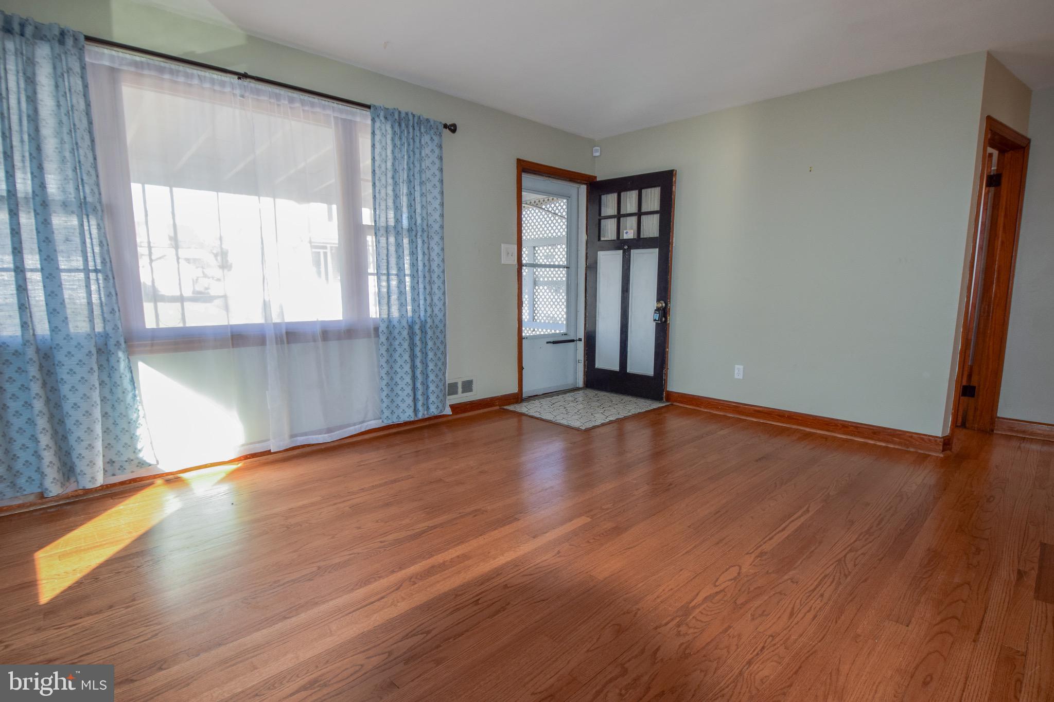 ROSELAND HEIGHTS - Residential Lease