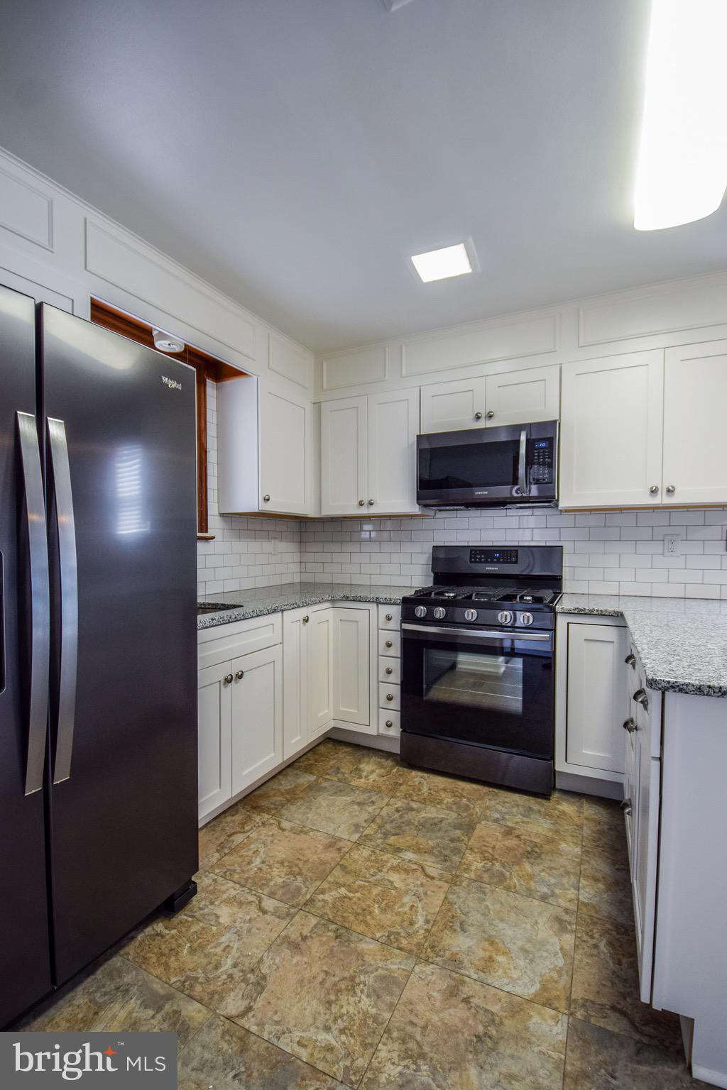 ROSELAND HEIGHTS - Residential Lease