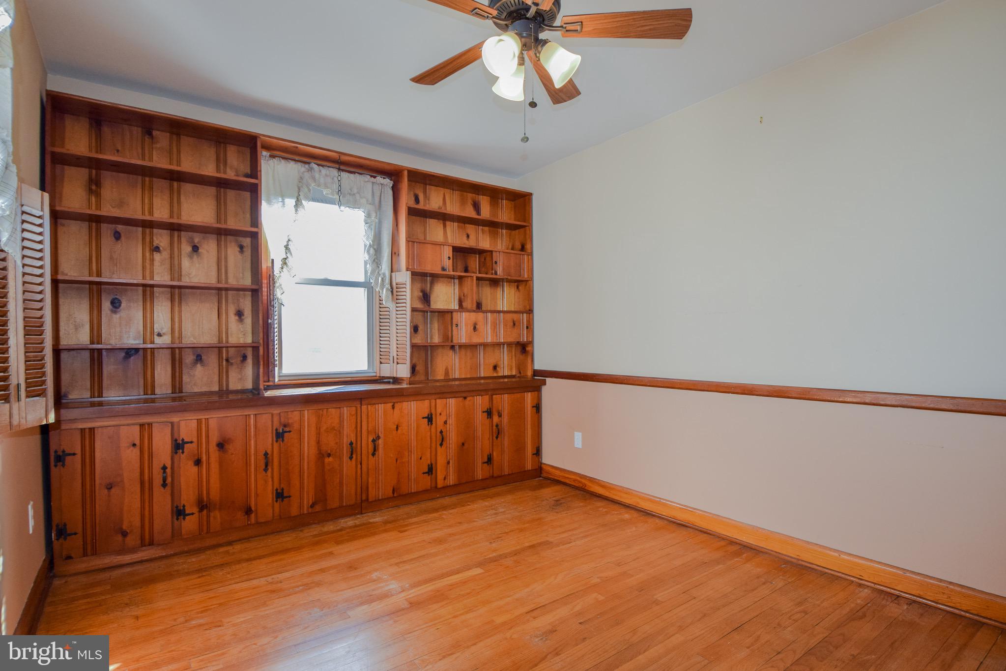 ROSELAND HEIGHTS - Residential Lease