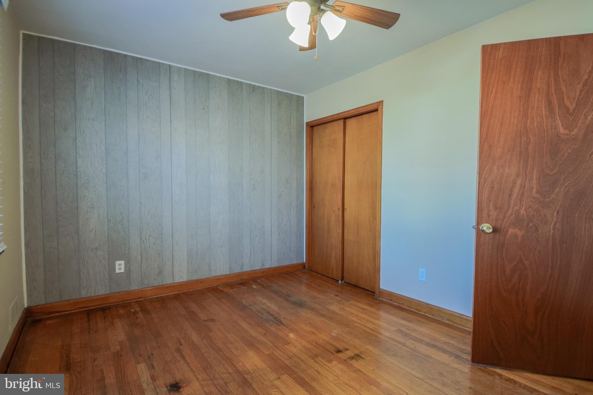 ROSELAND HEIGHTS - Residential Lease