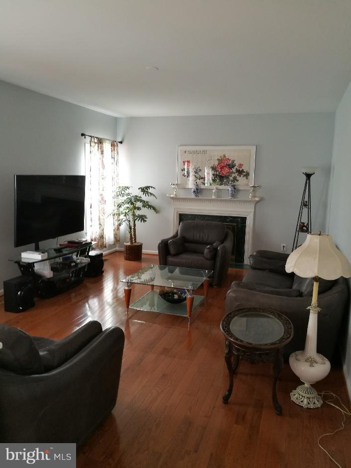 POLO FIELDS - Residential