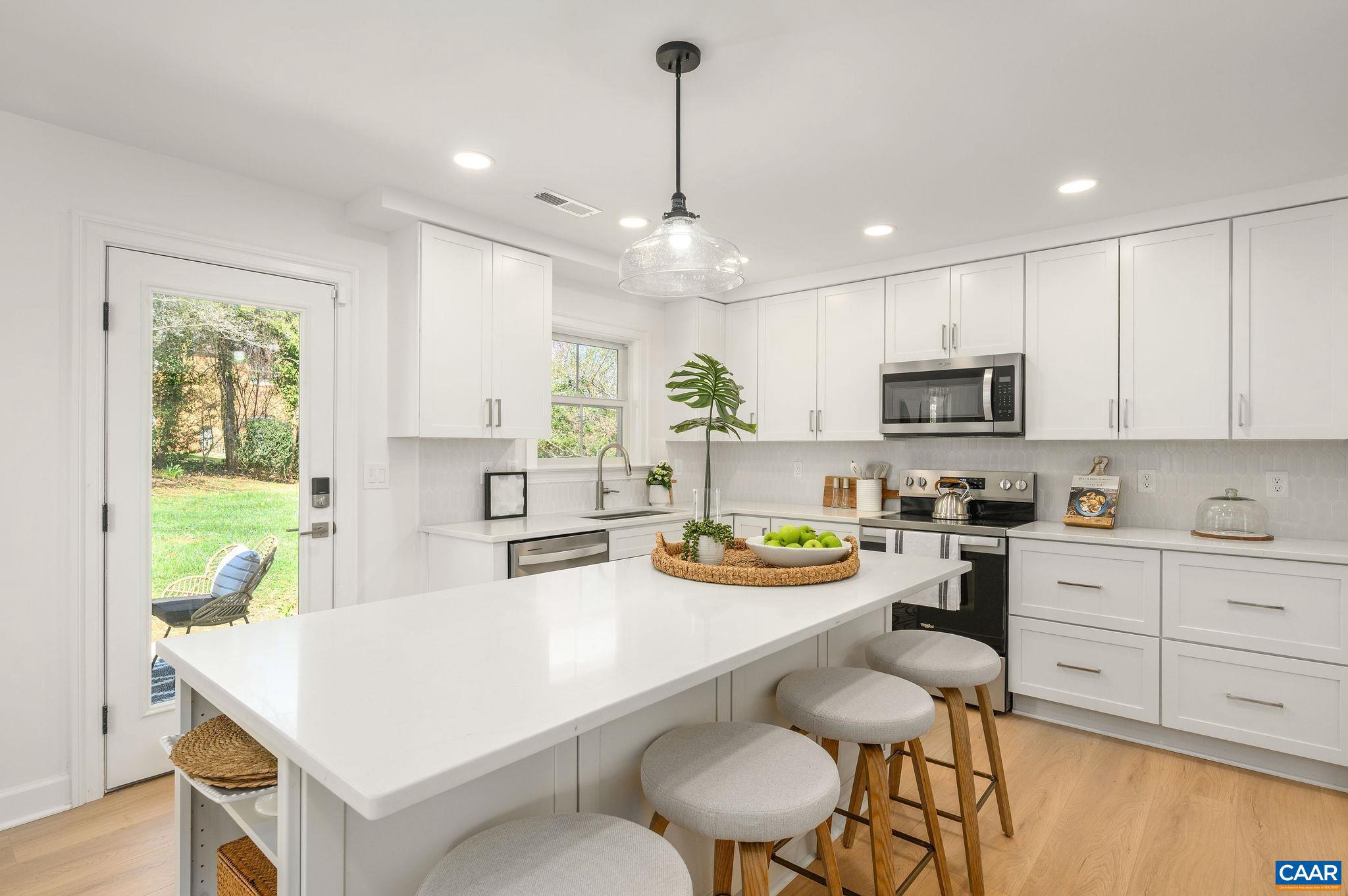 CANTERBURY HILLS - Residential
