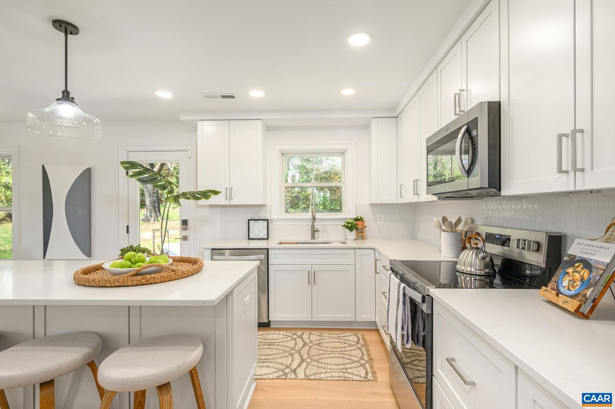 CANTERBURY HILLS - Residential