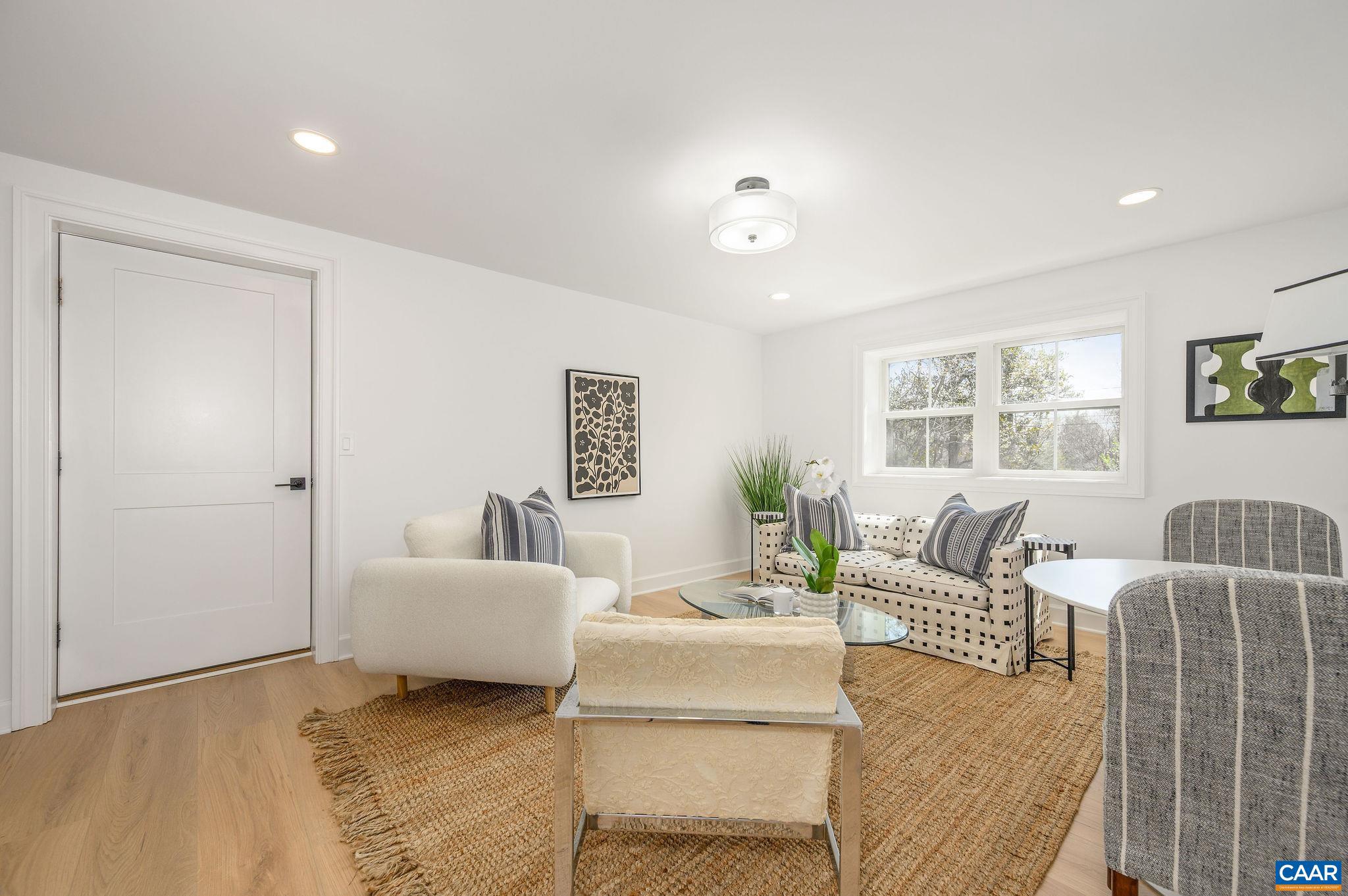CANTERBURY HILLS - Residential