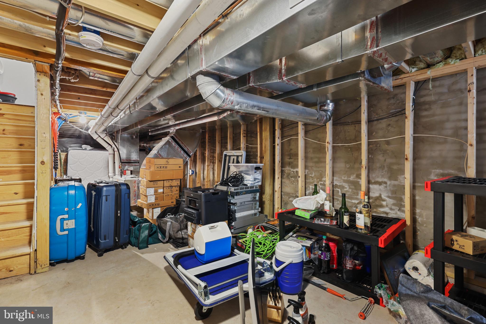 EAGER PARK TOWNHOMES - Residential Lease