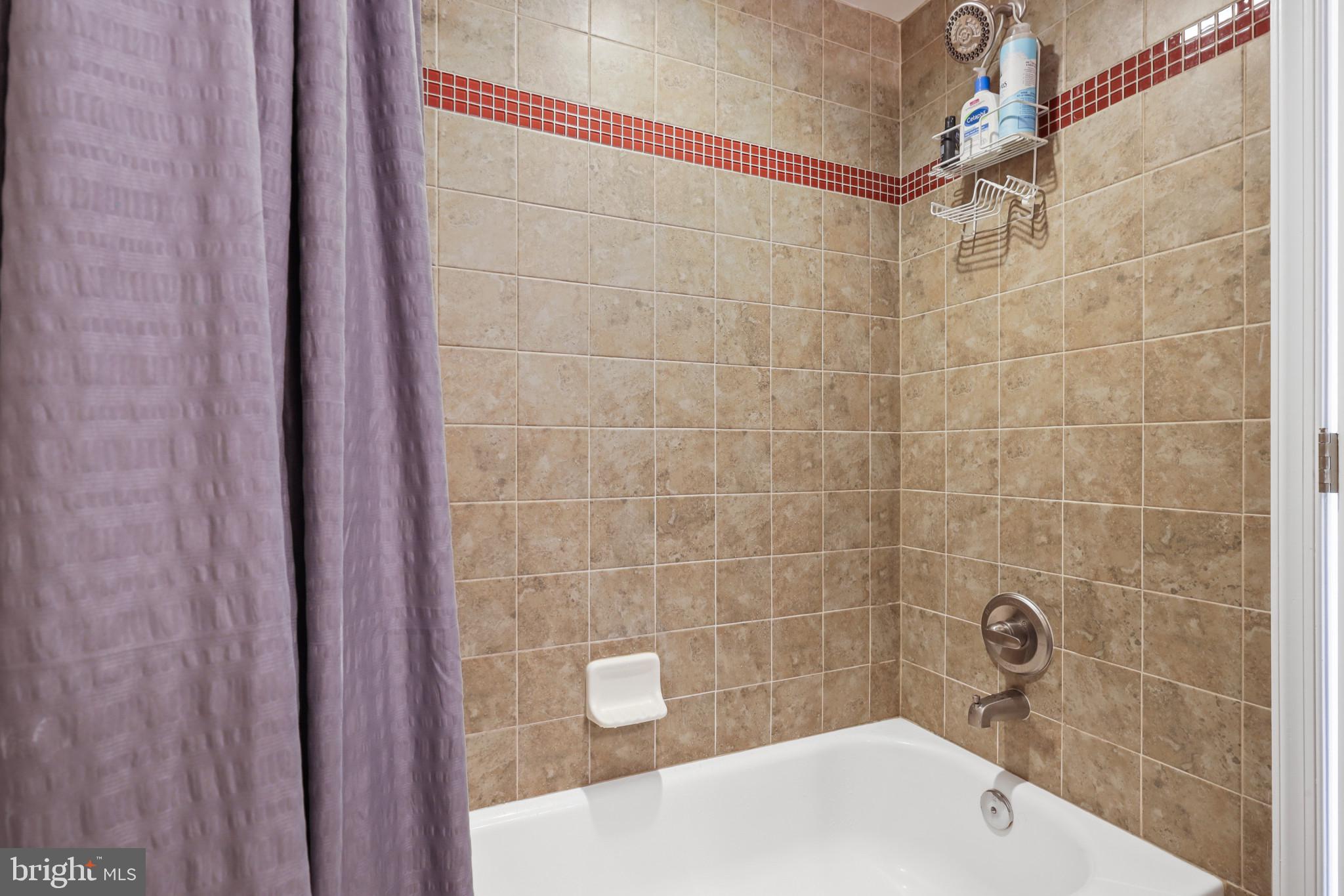 EAGER PARK TOWNHOMES - Residential Lease