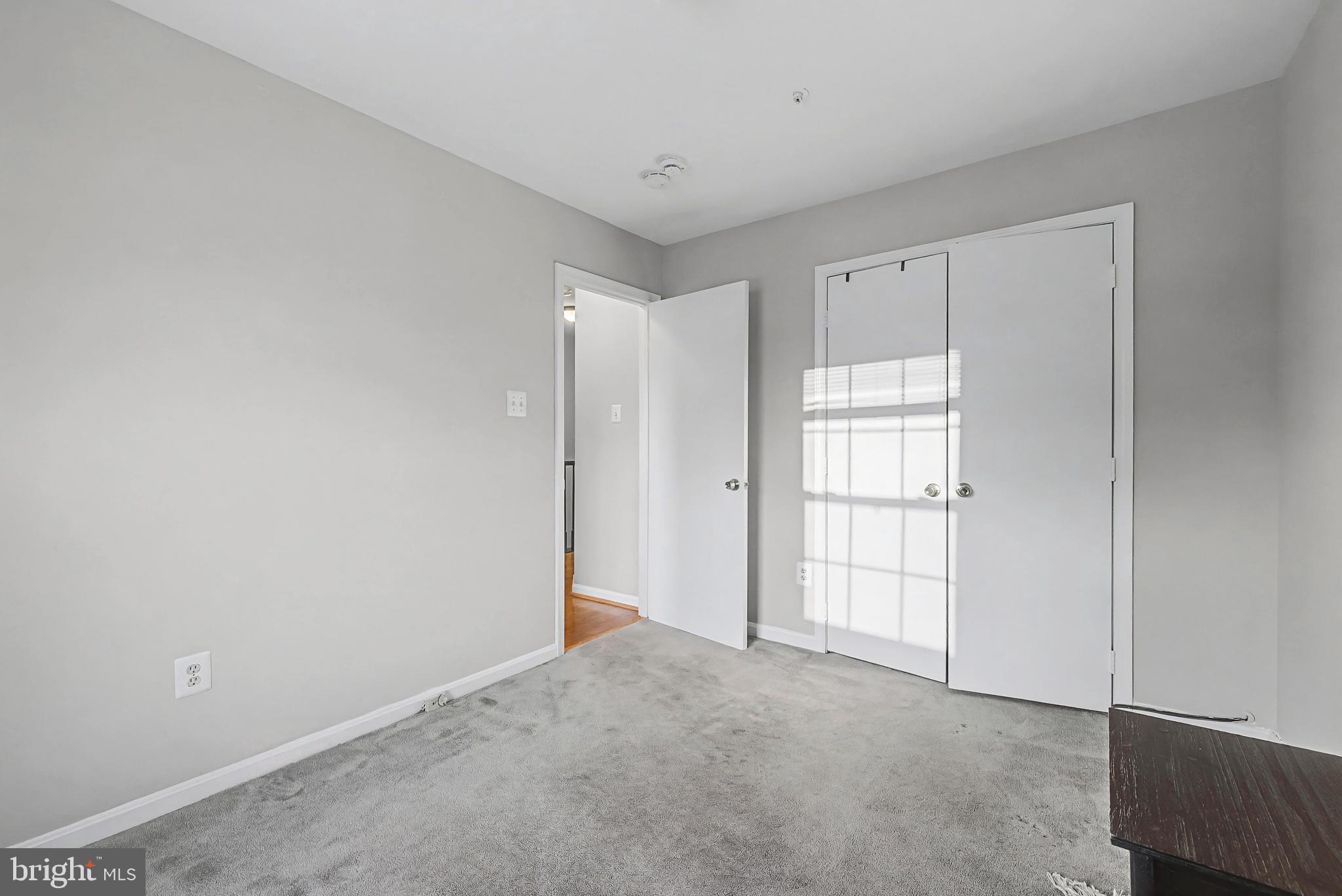 LONDON WOODS - Residential