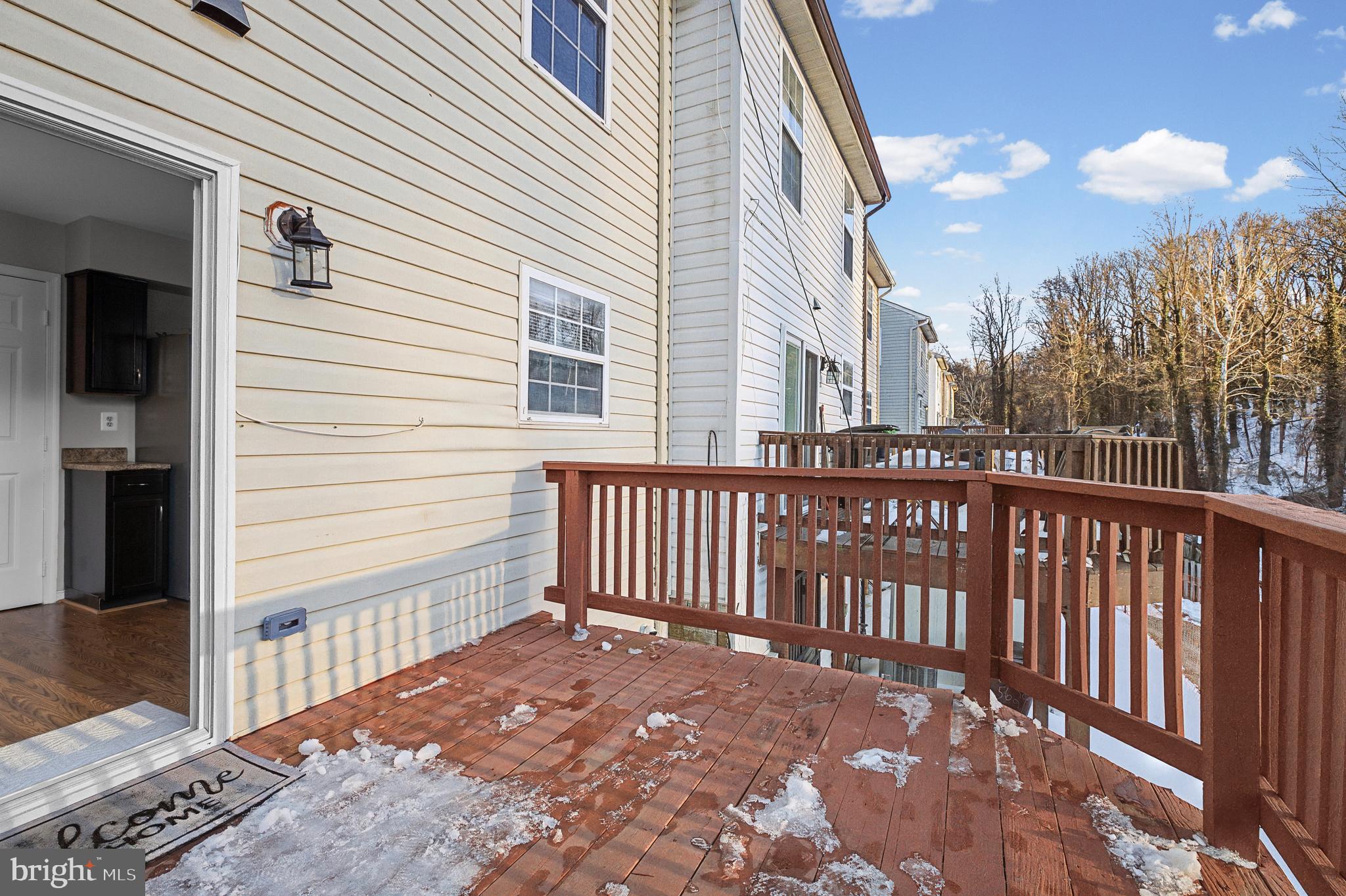 LONDON WOODS - Residential