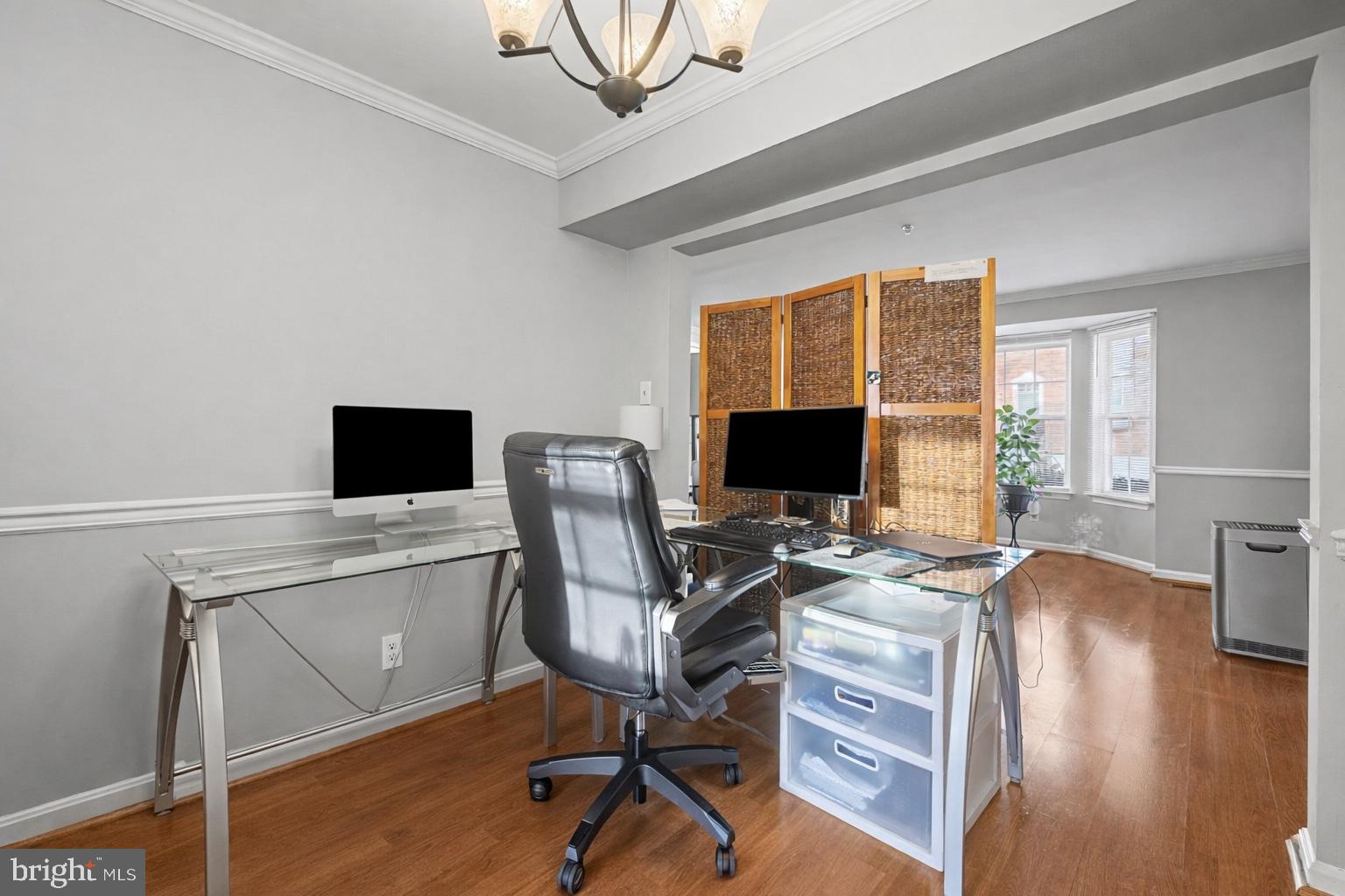 LONDON WOODS - Residential