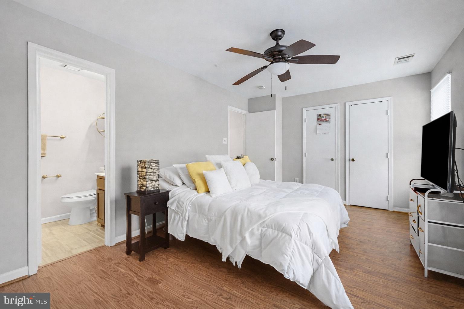 LONDON WOODS - Residential