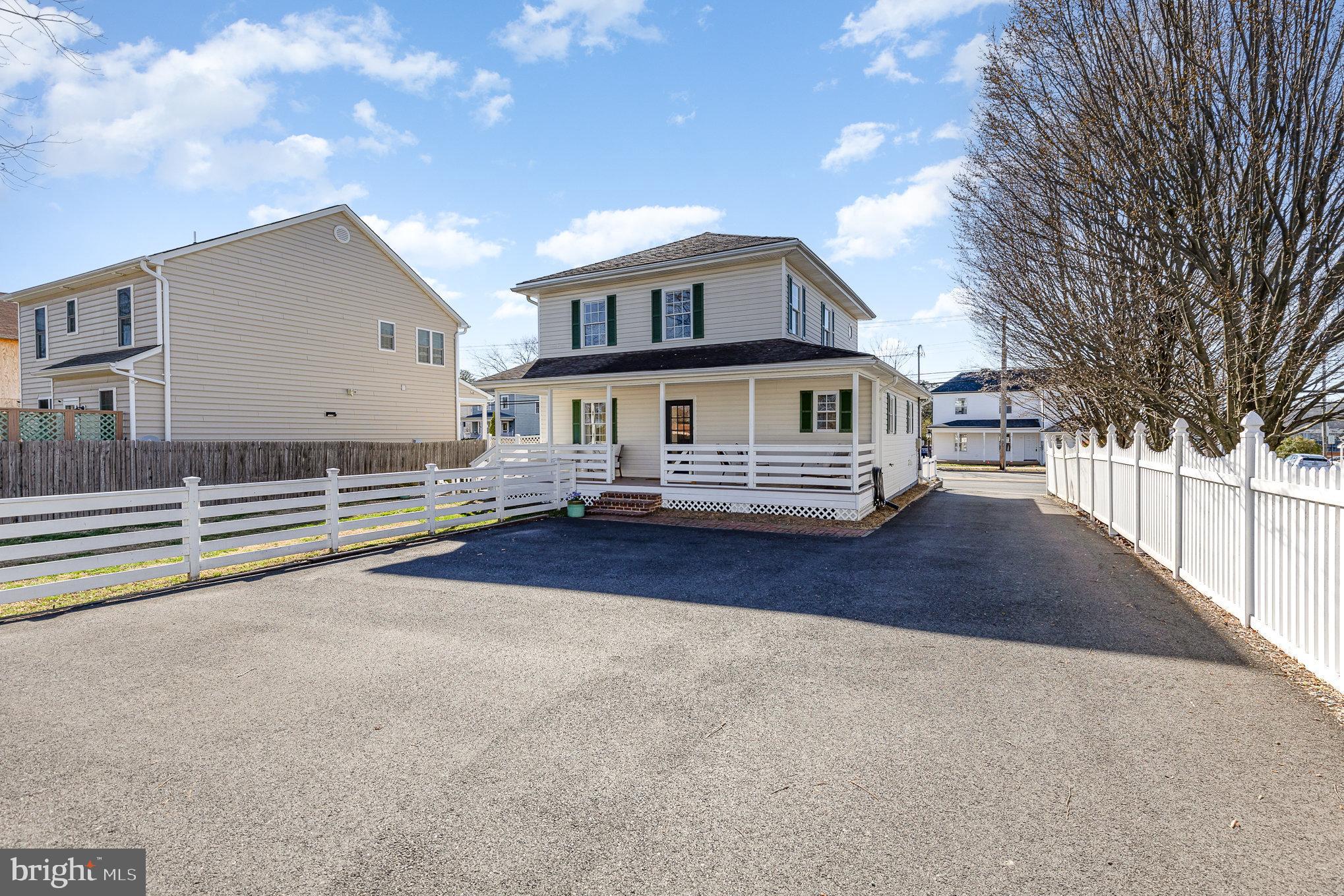 DOWNTOWN FREDERICKSBURG - Residential