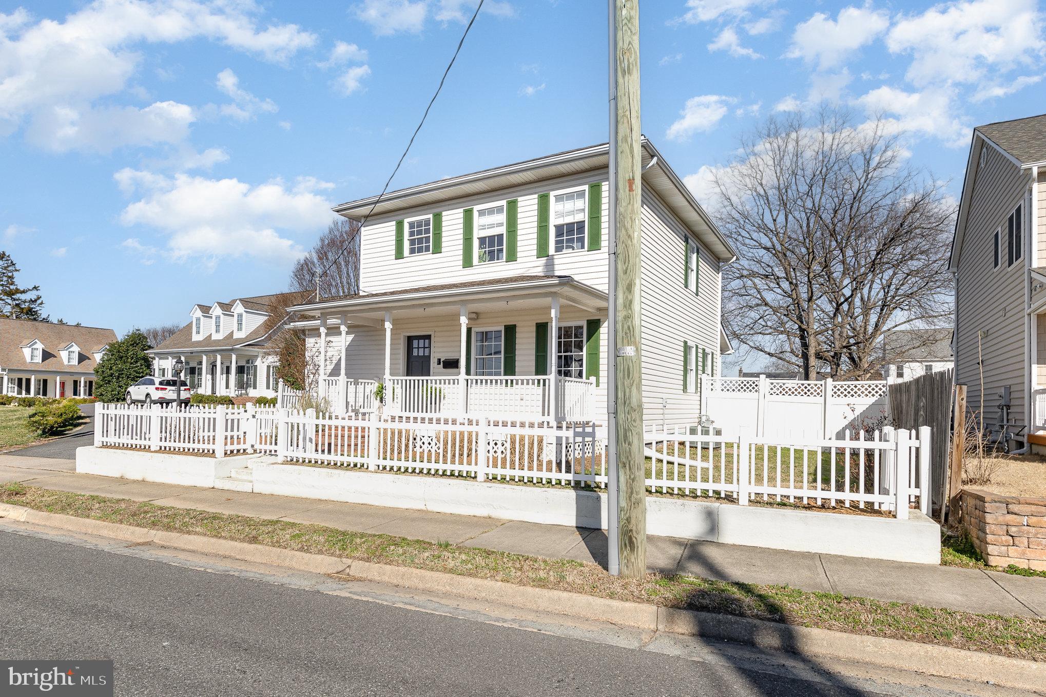 DOWNTOWN FREDERICKSBURG - Residential