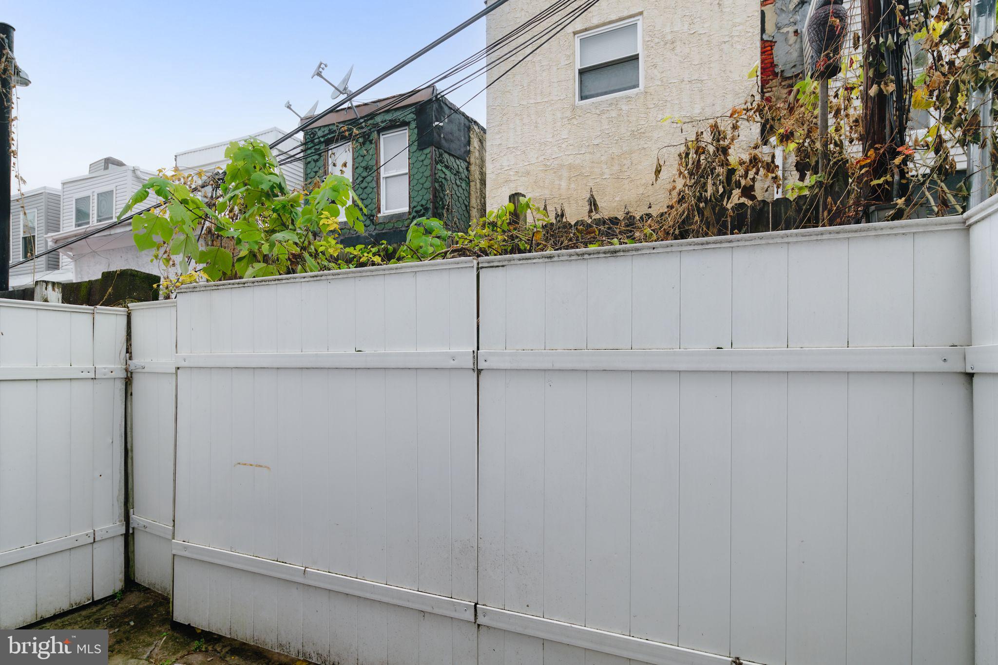 POINT BREEZE - Residential