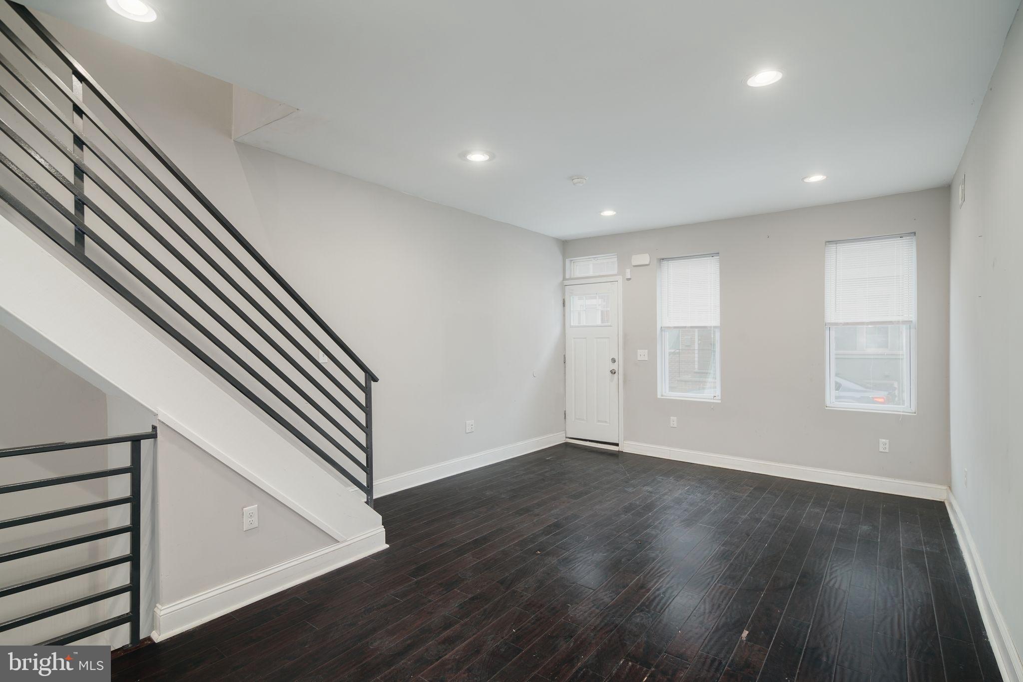 POINT BREEZE - Residential