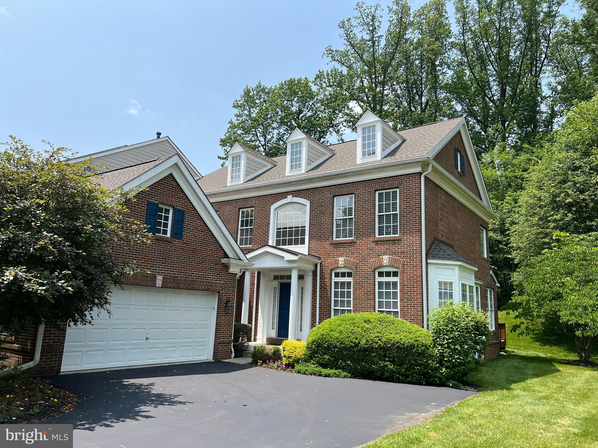 SPRINGTON POINTE WOODS - Residential