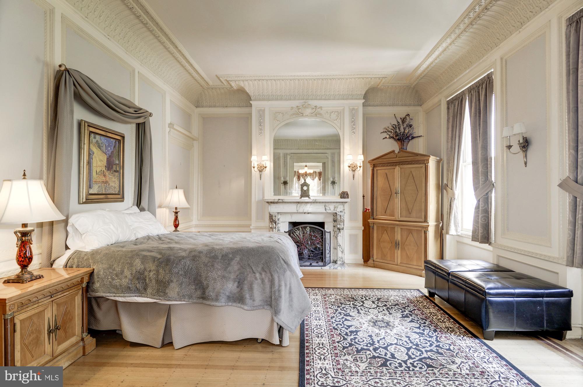 MOUNT VERNON PLACE HISTORIC DISTRICT - Residential Lease