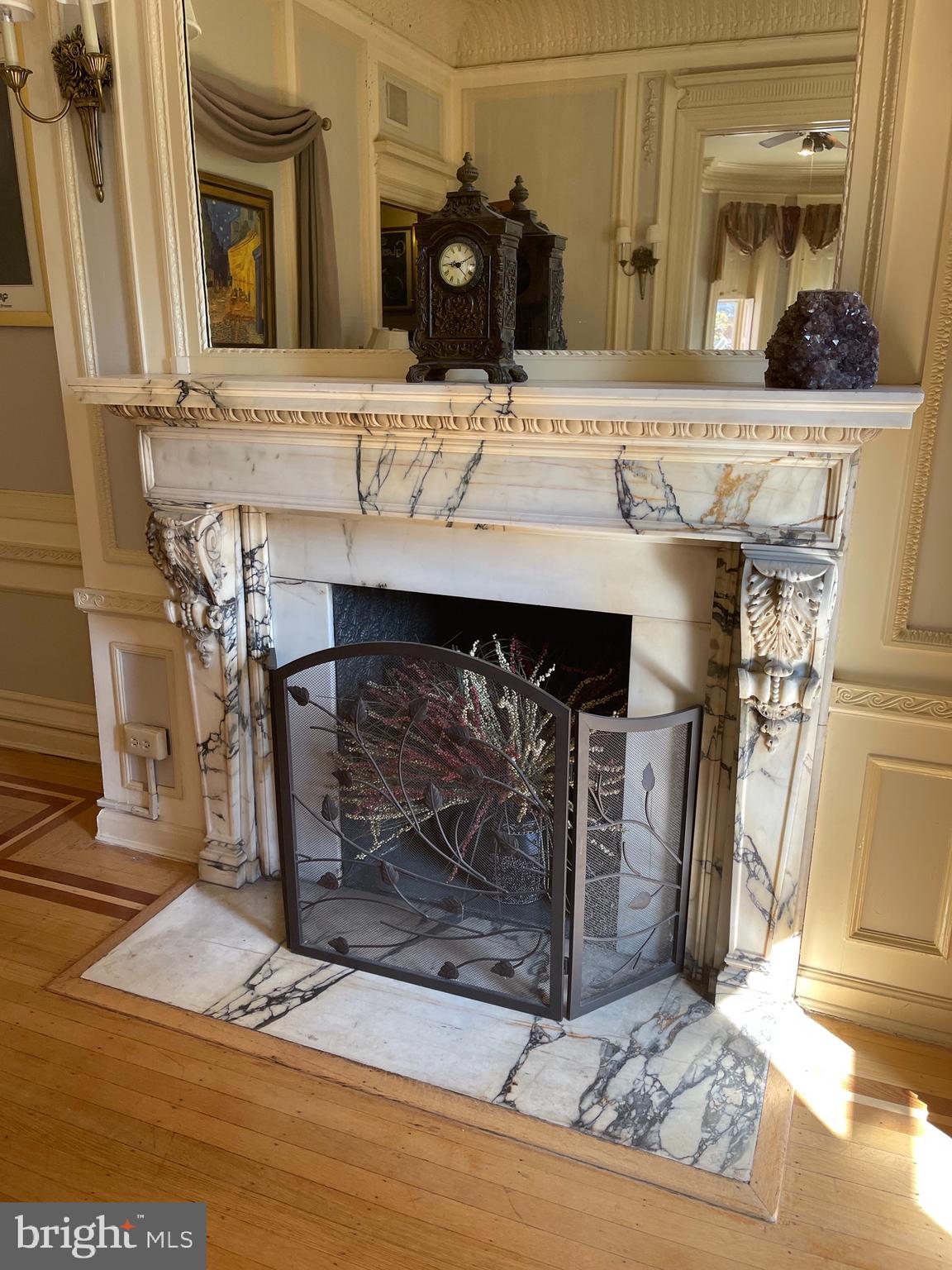 MOUNT VERNON PLACE HISTORIC DISTRICT - Residential Lease