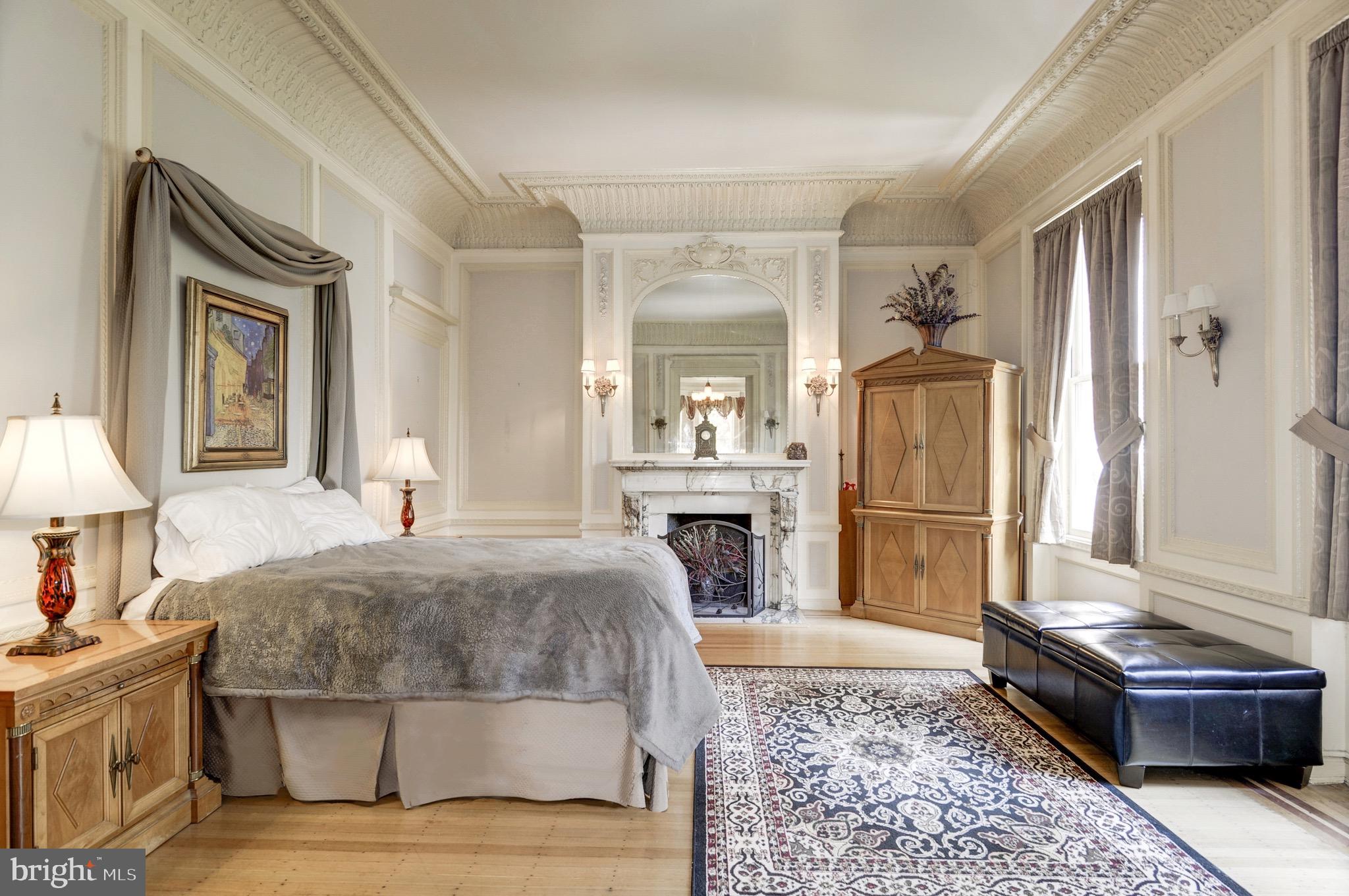 MOUNT VERNON PLACE HISTORIC DISTRICT - Residential Lease