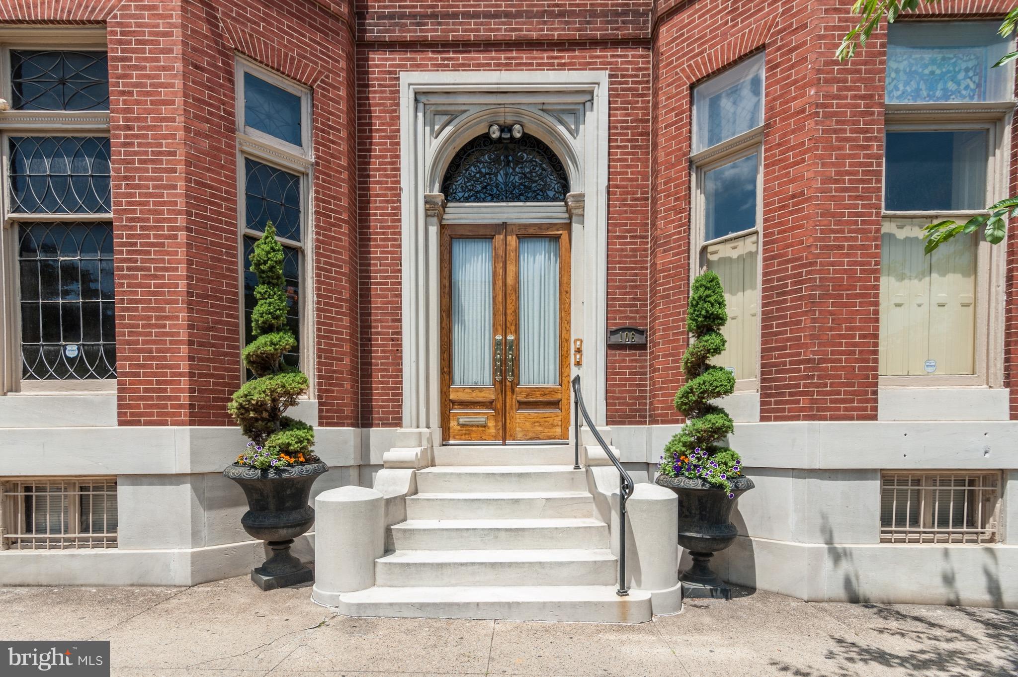 MOUNT VERNON PLACE HISTORIC DISTRICT - Residential Lease