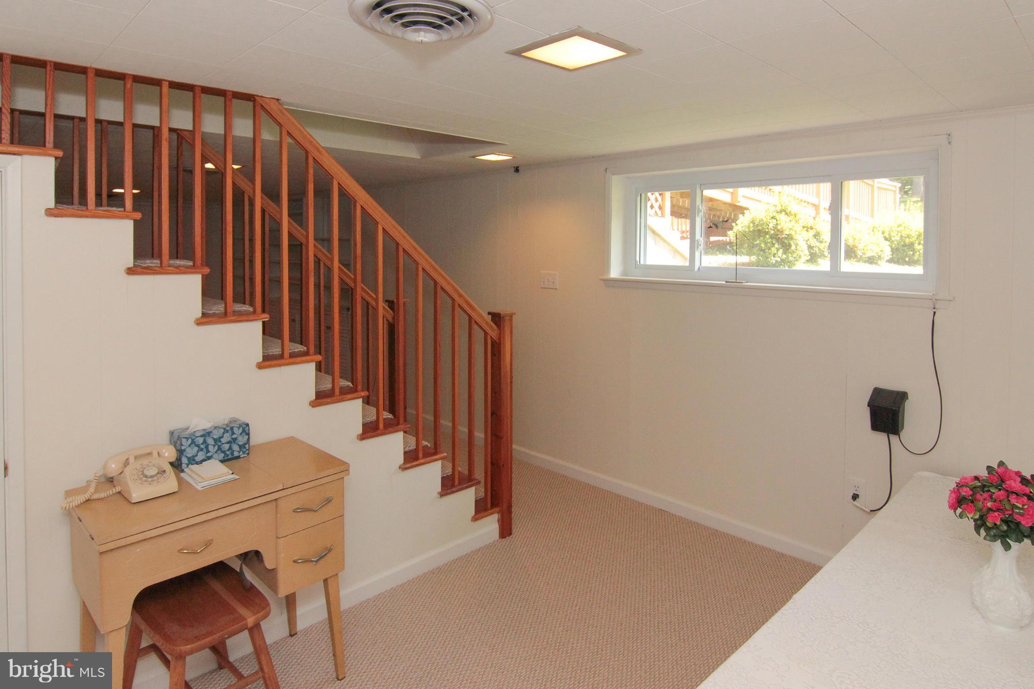 NORTH SPRINGFIELD - Residential