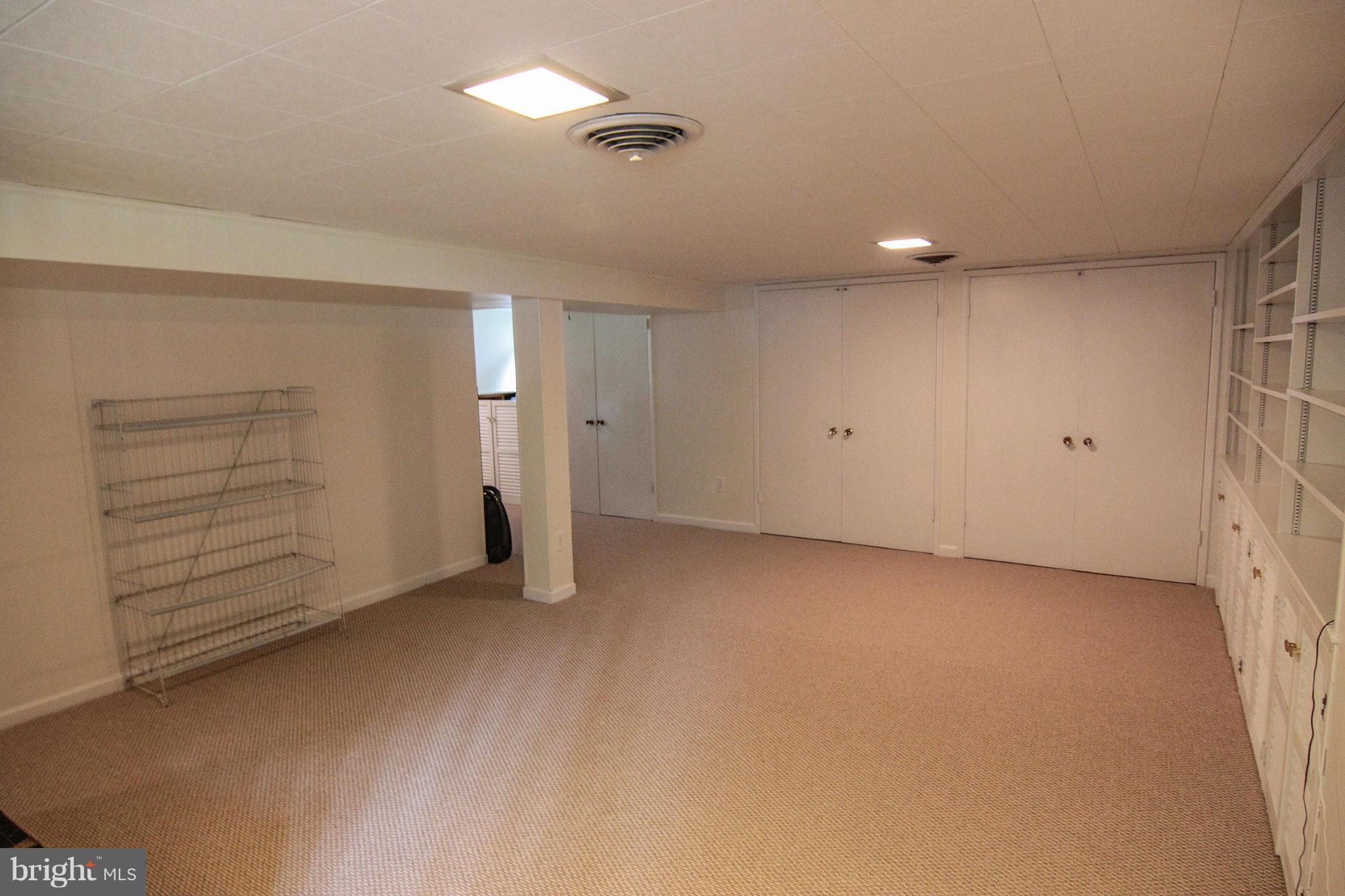 NORTH SPRINGFIELD - Residential