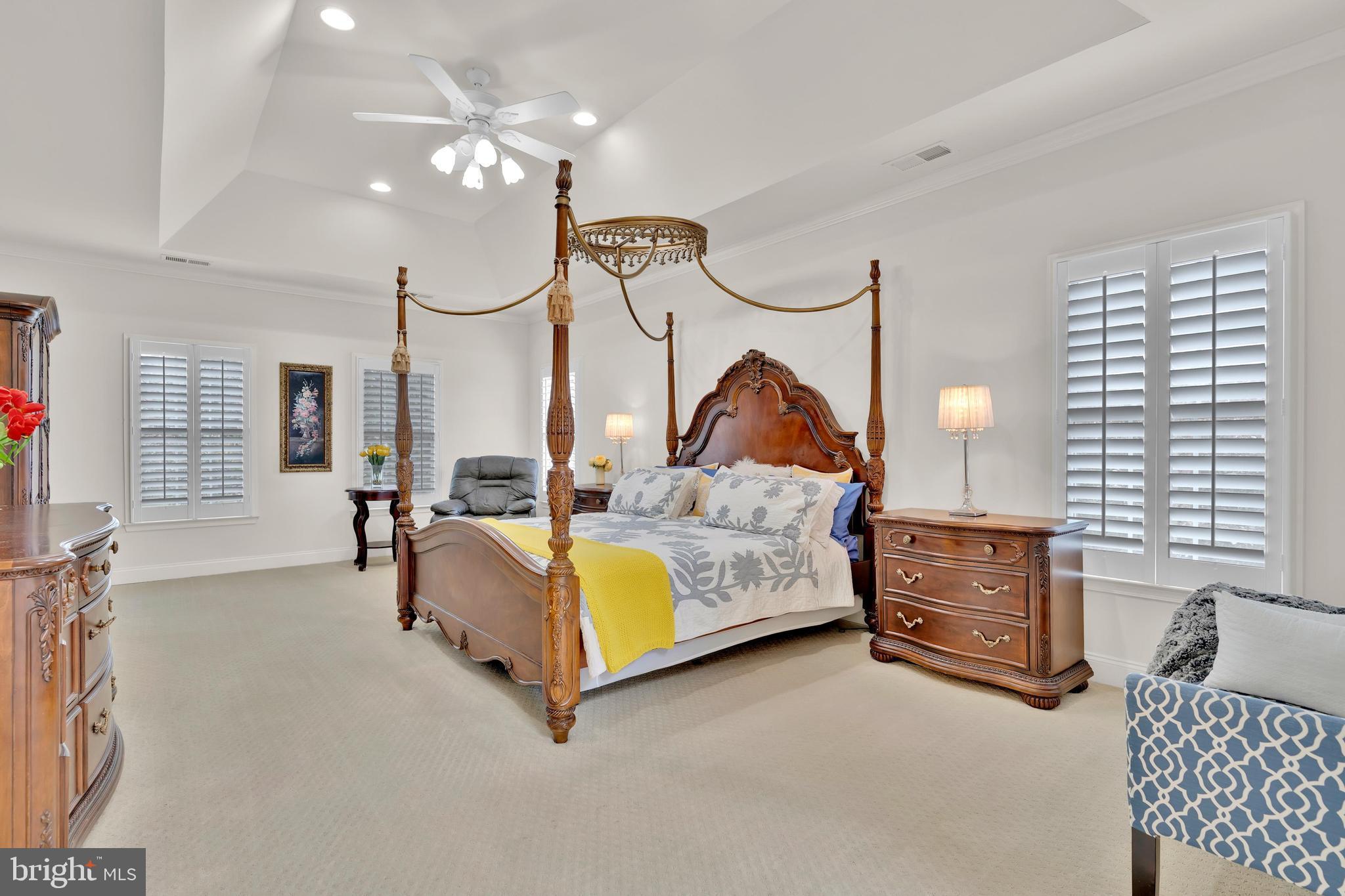 BELMONT COUNTRY CLUB - Residential