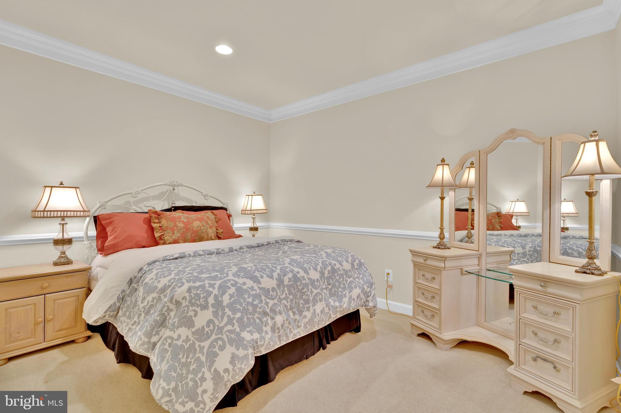 BELMONT COUNTRY CLUB - Residential