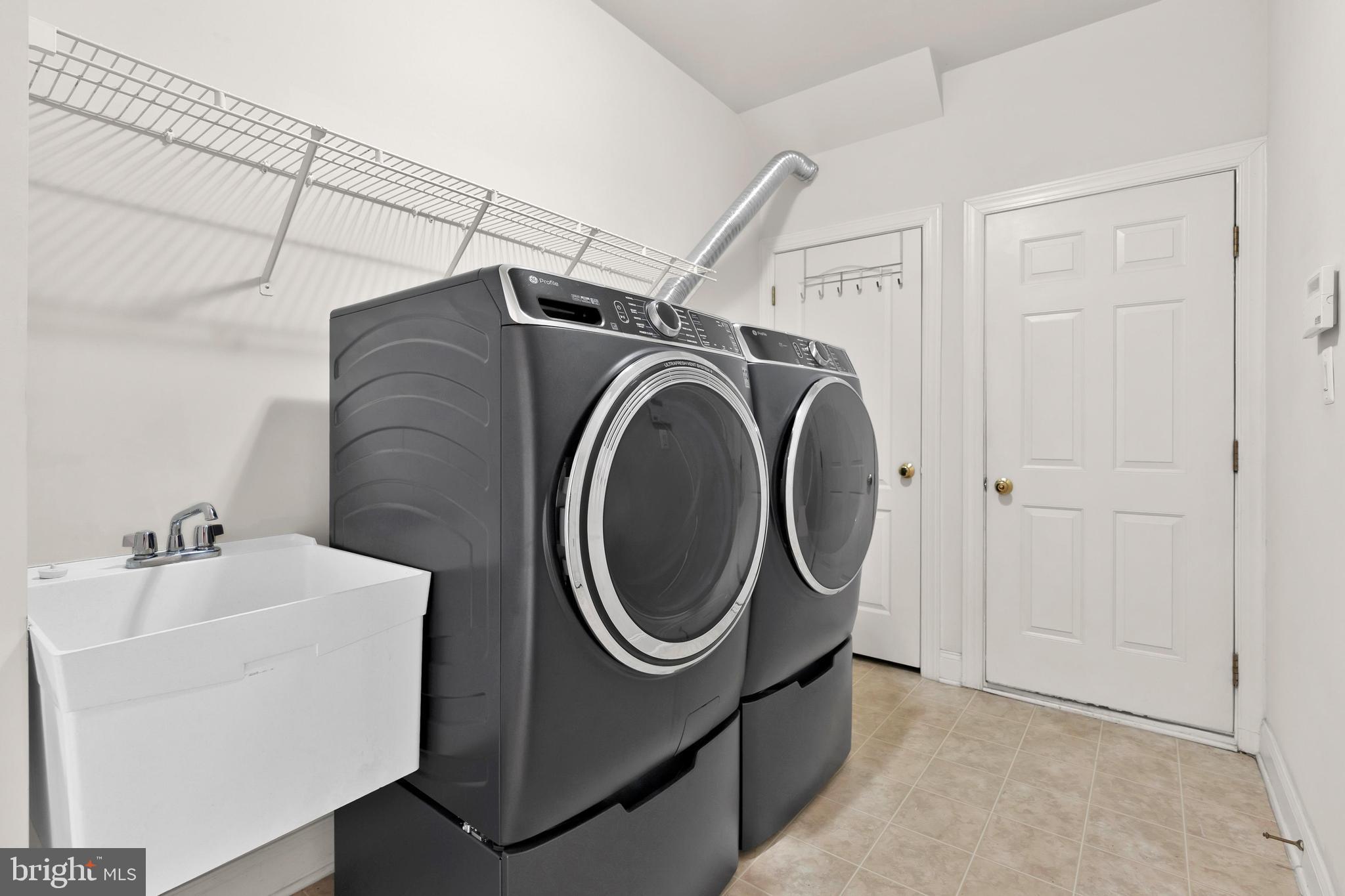 BELMONT COUNTRY CLUB - Residential