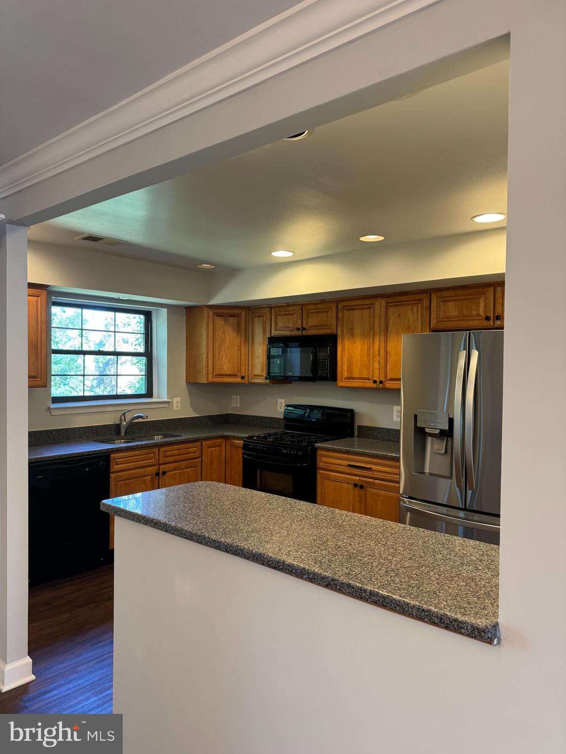 DULANEY VALLEY GARDENS - Residential Lease