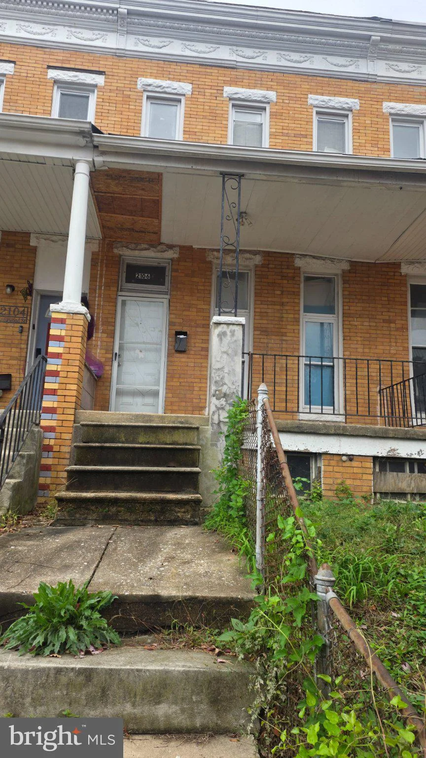 2106 N Longwood Street
