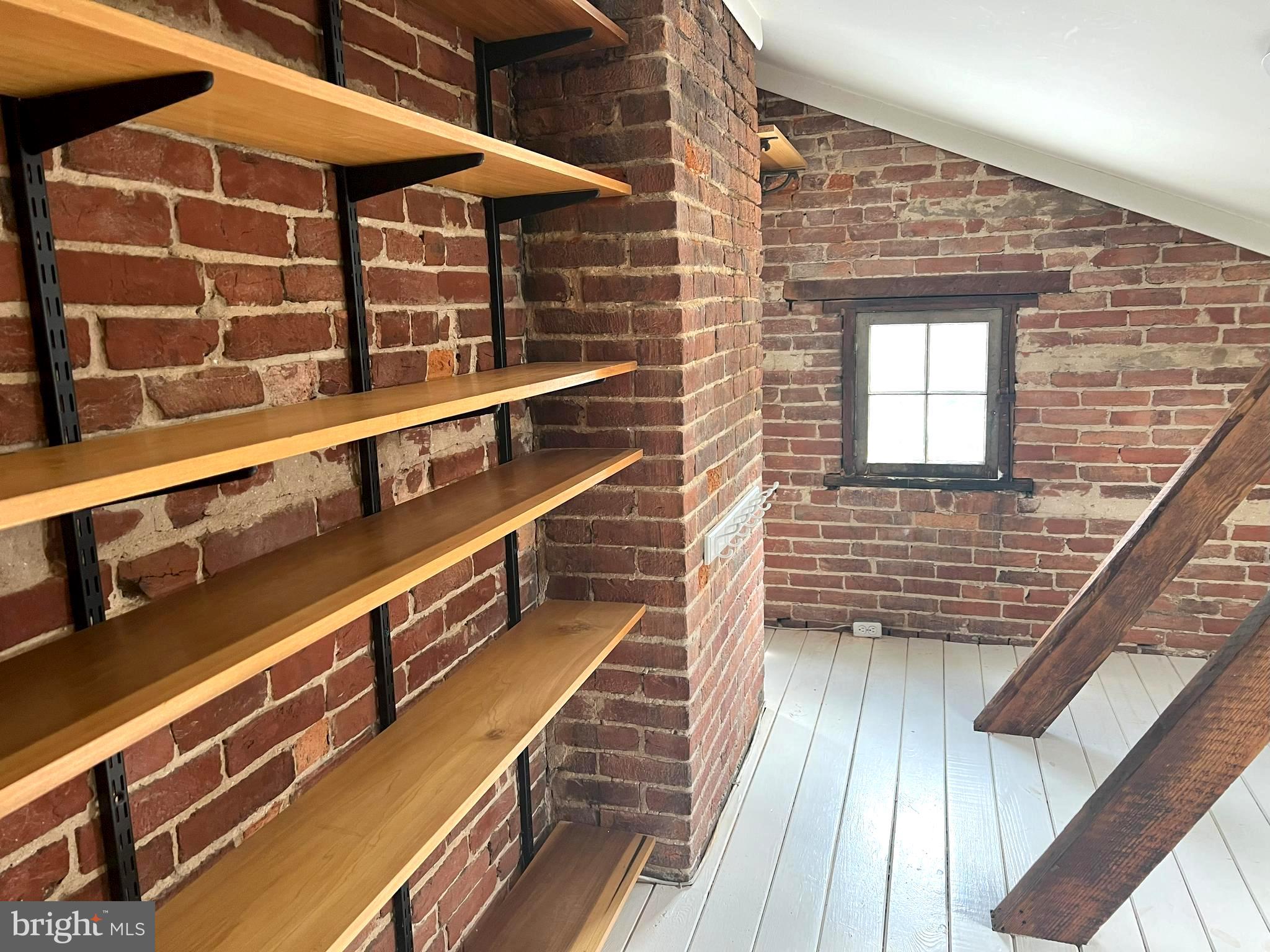 OLD TOWN HISTORIC - Residential Lease