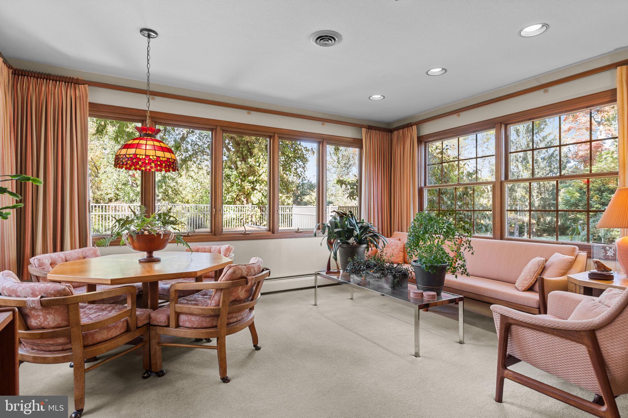 CARRIAGE HILL - Residential