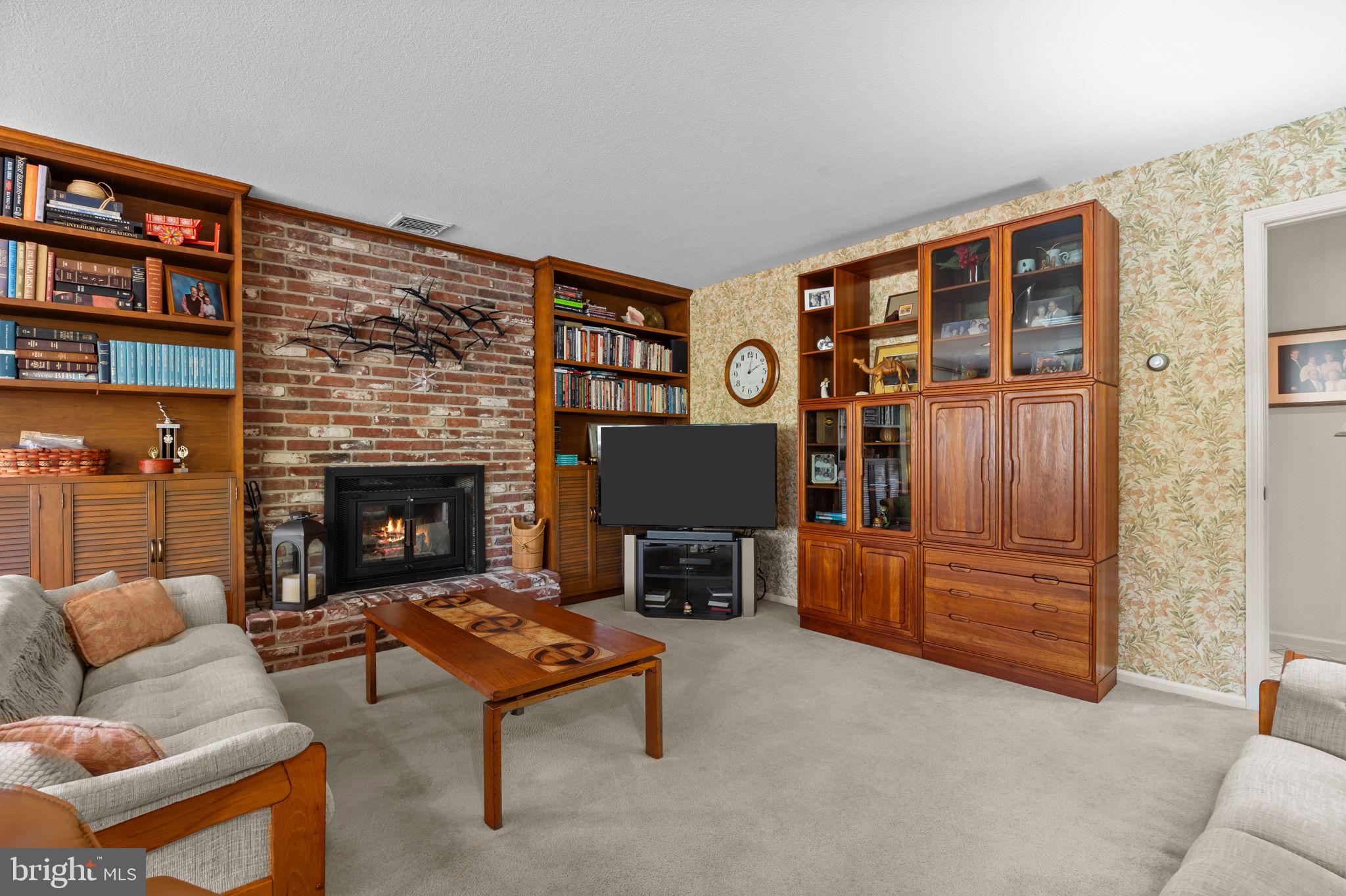 CARRIAGE HILL - Residential