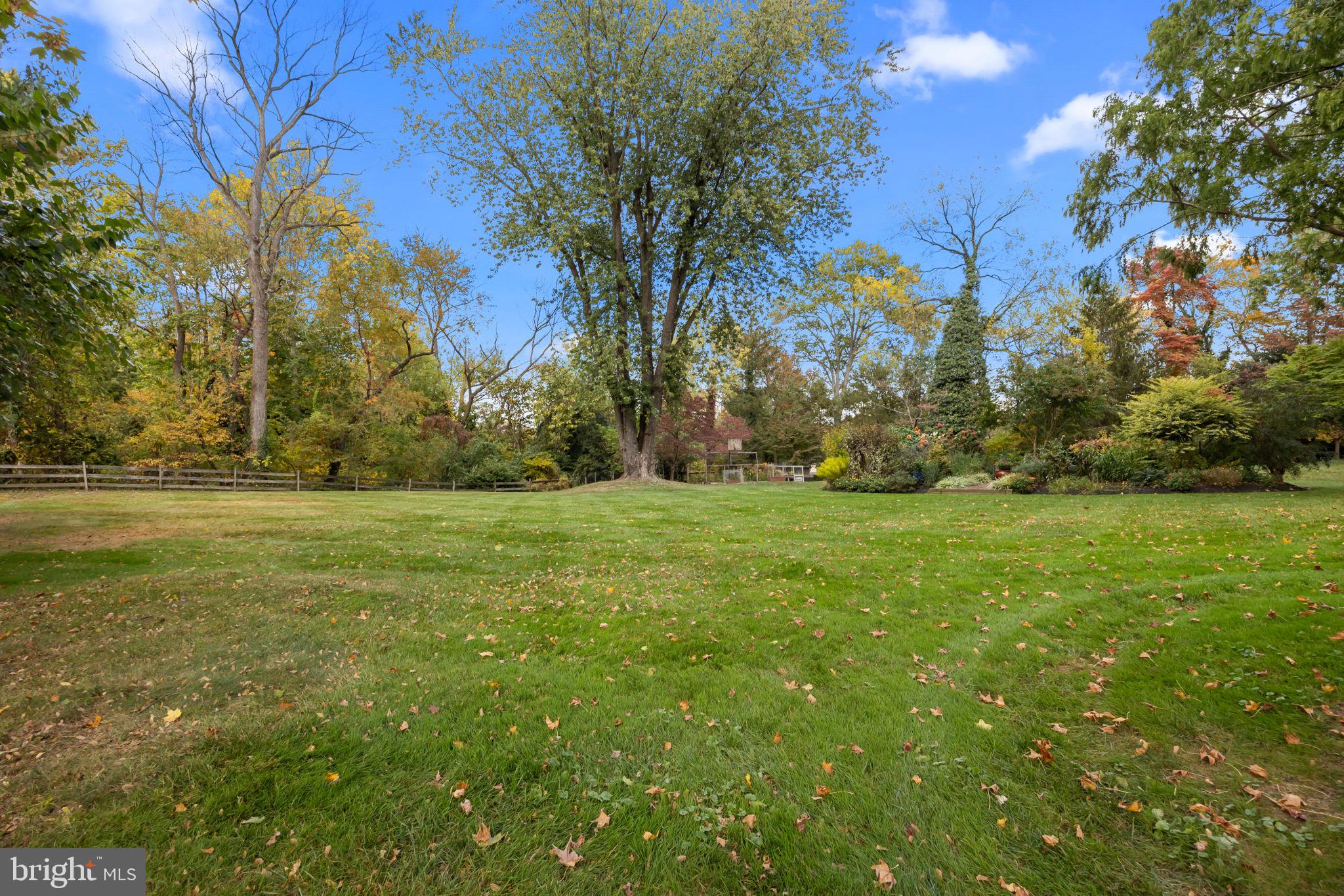 CARRIAGE HILL - Residential