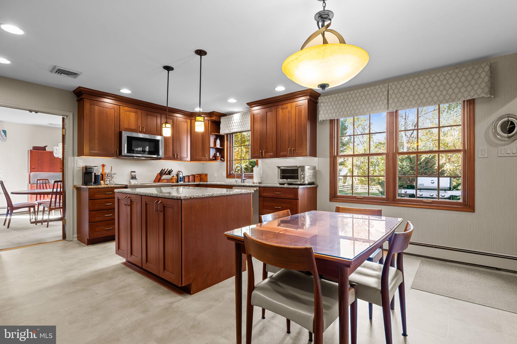 CARRIAGE HILL - Residential