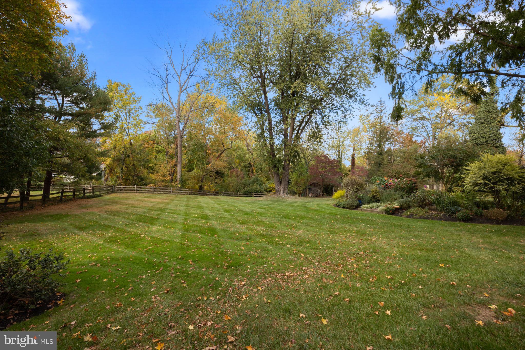 CARRIAGE HILL - Residential