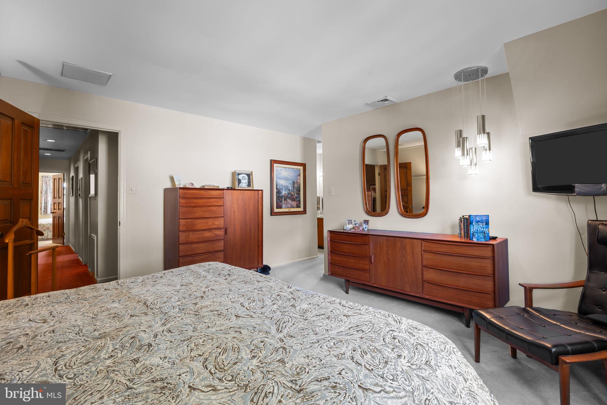 CARRIAGE HILL - Residential