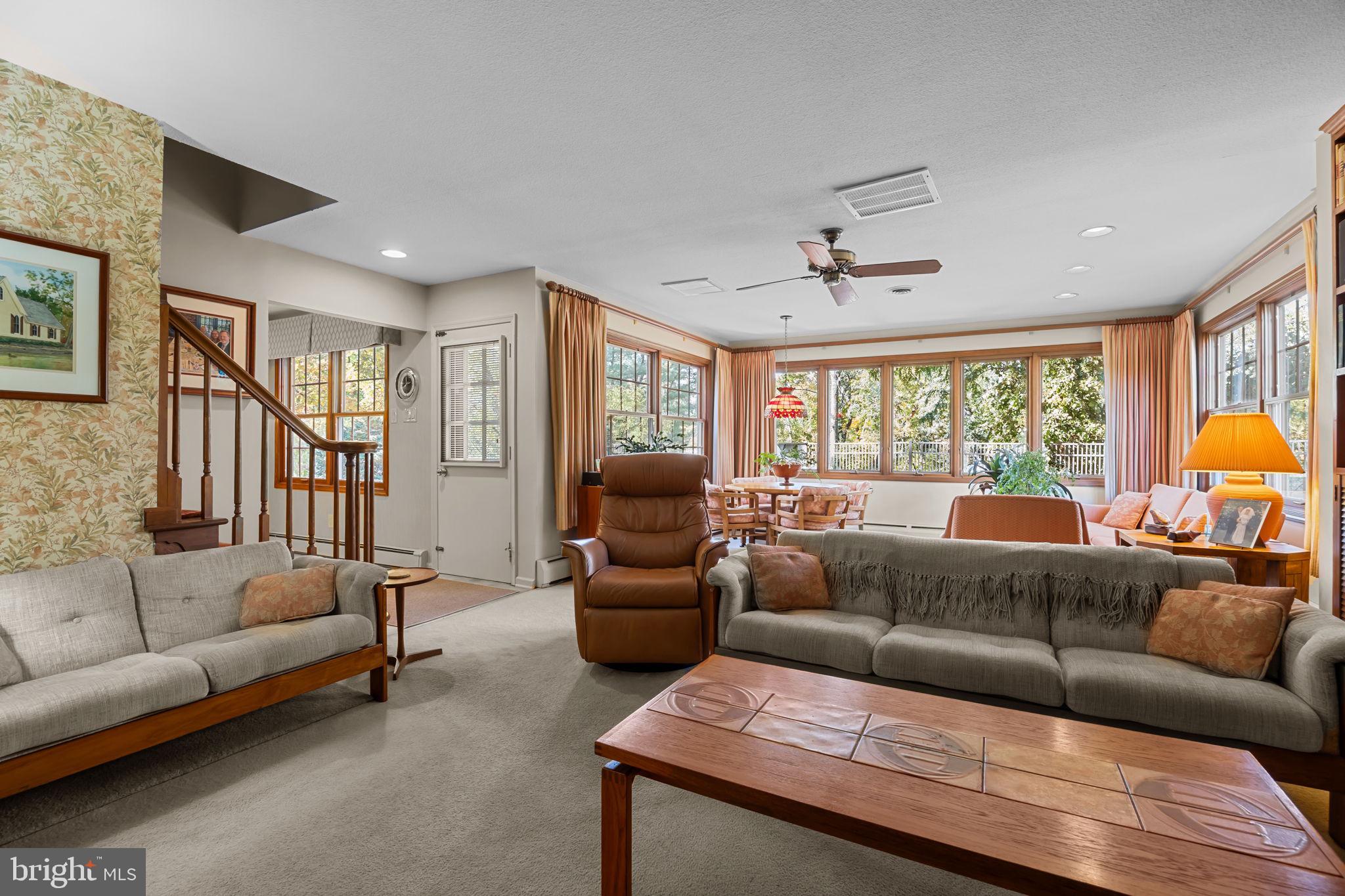 CARRIAGE HILL - Residential