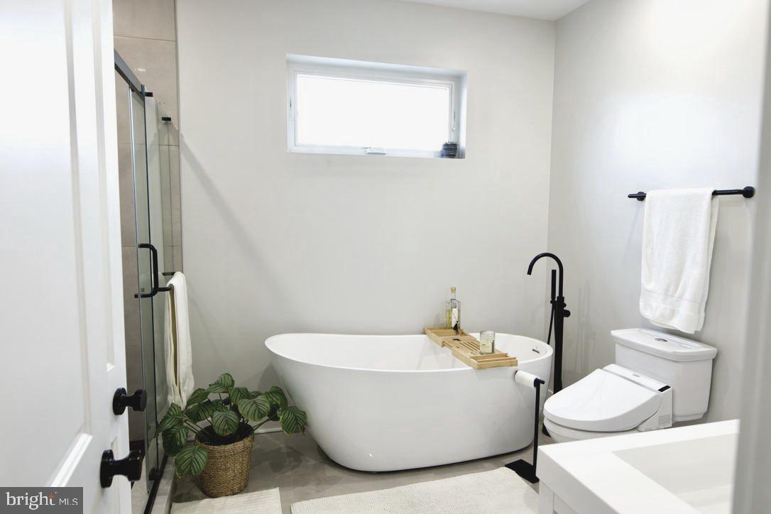 POINT BREEZE - Residential