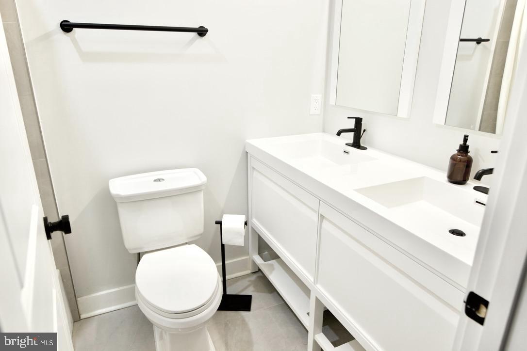 POINT BREEZE - Residential