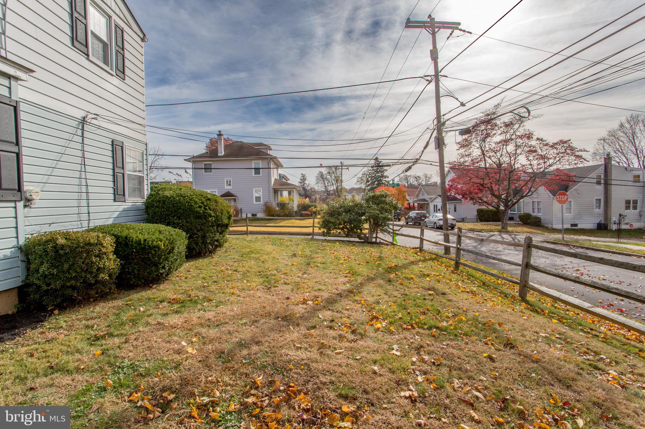 WILLOW MANOR - Residential