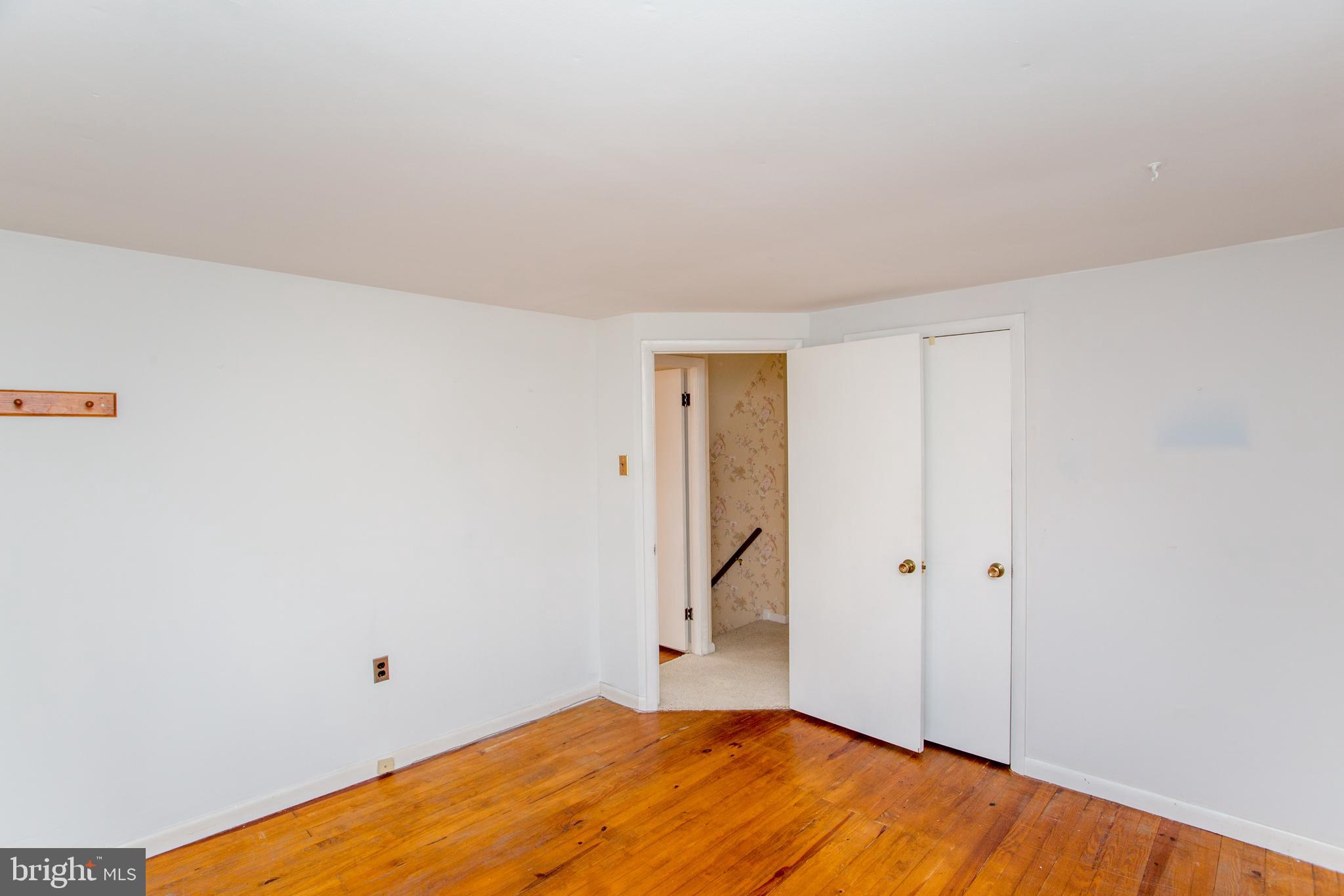 WILLOW MANOR - Residential