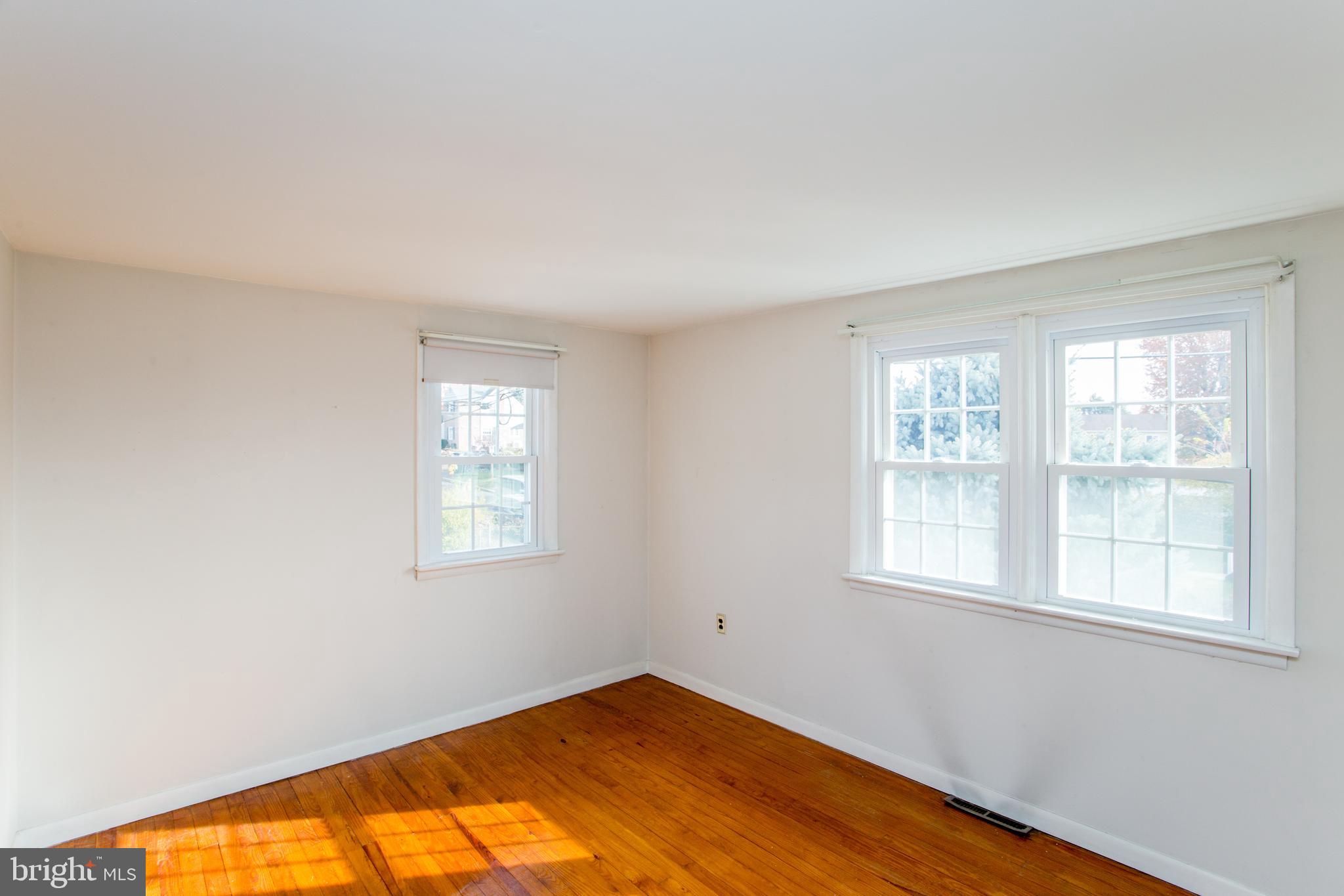 WILLOW MANOR - Residential