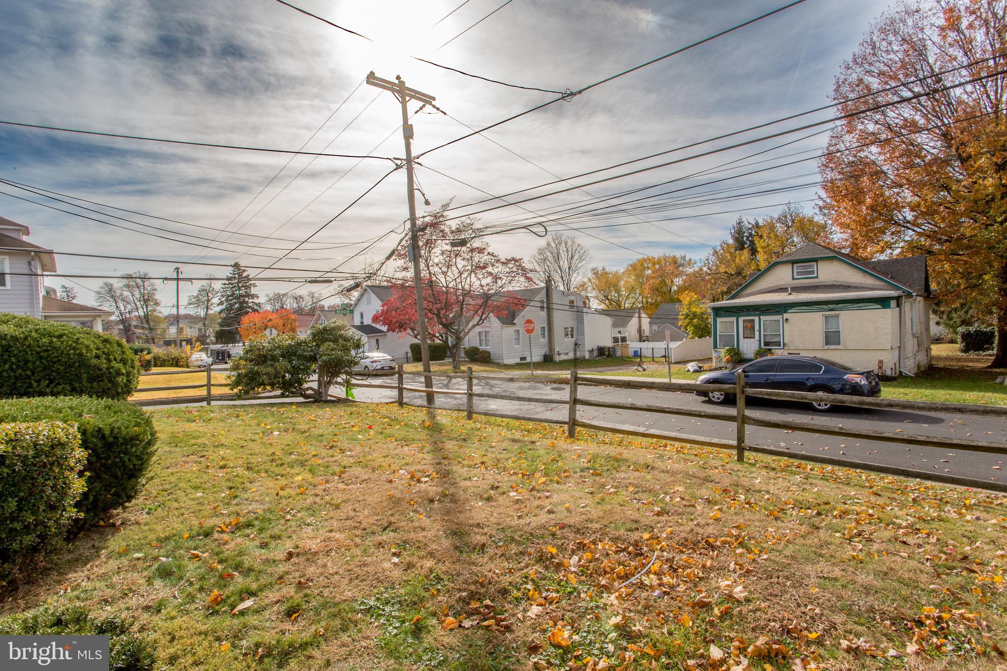 WILLOW MANOR - Residential