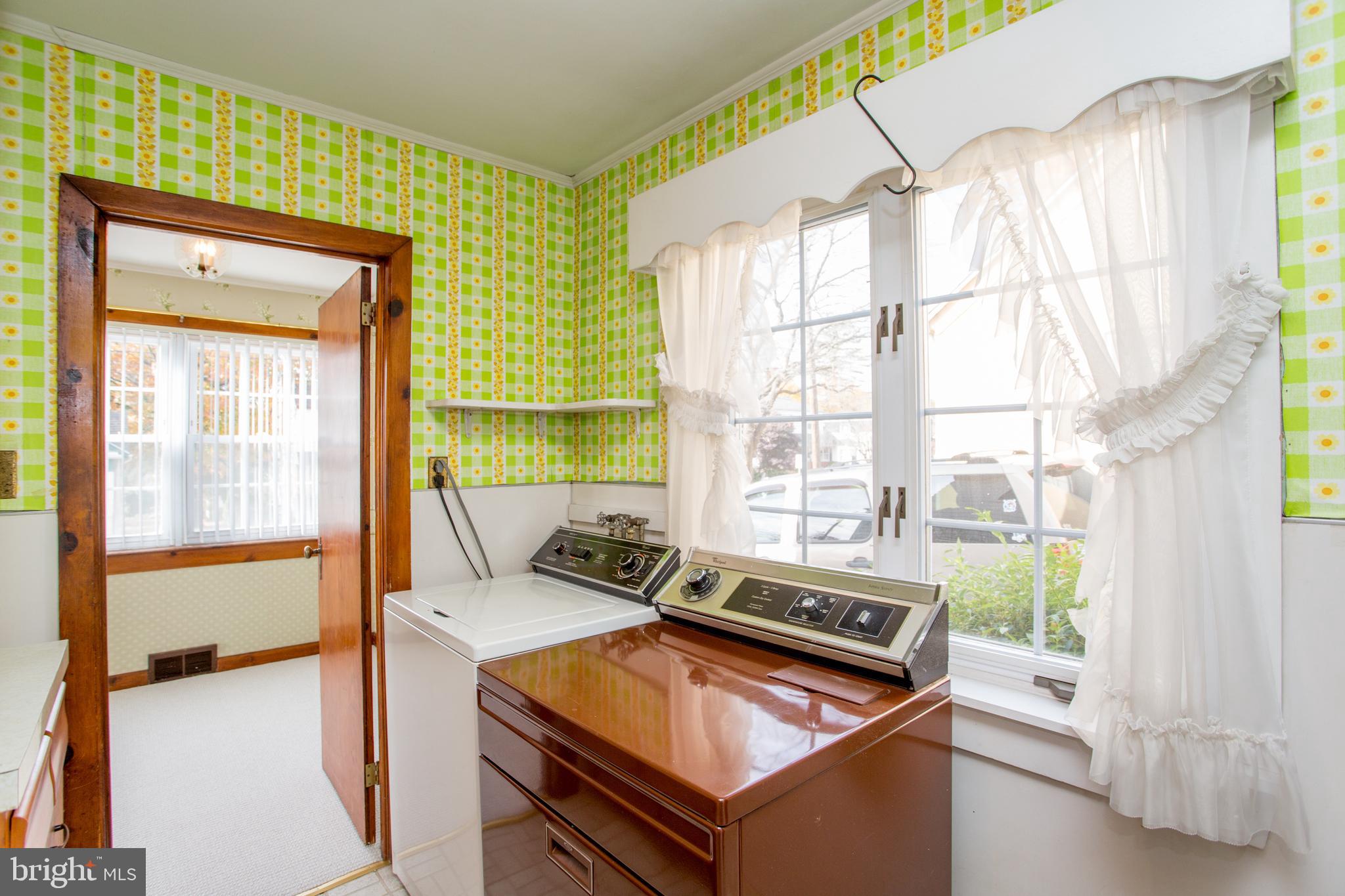 WILLOW MANOR - Residential